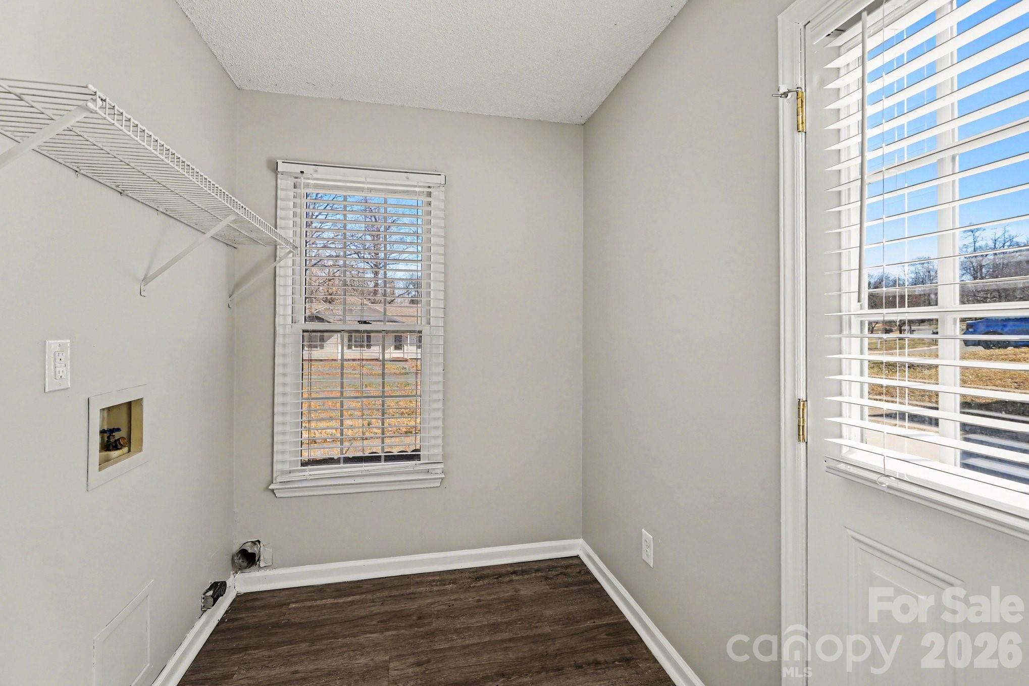 5932 Scots Bluff Drive — Charlotte