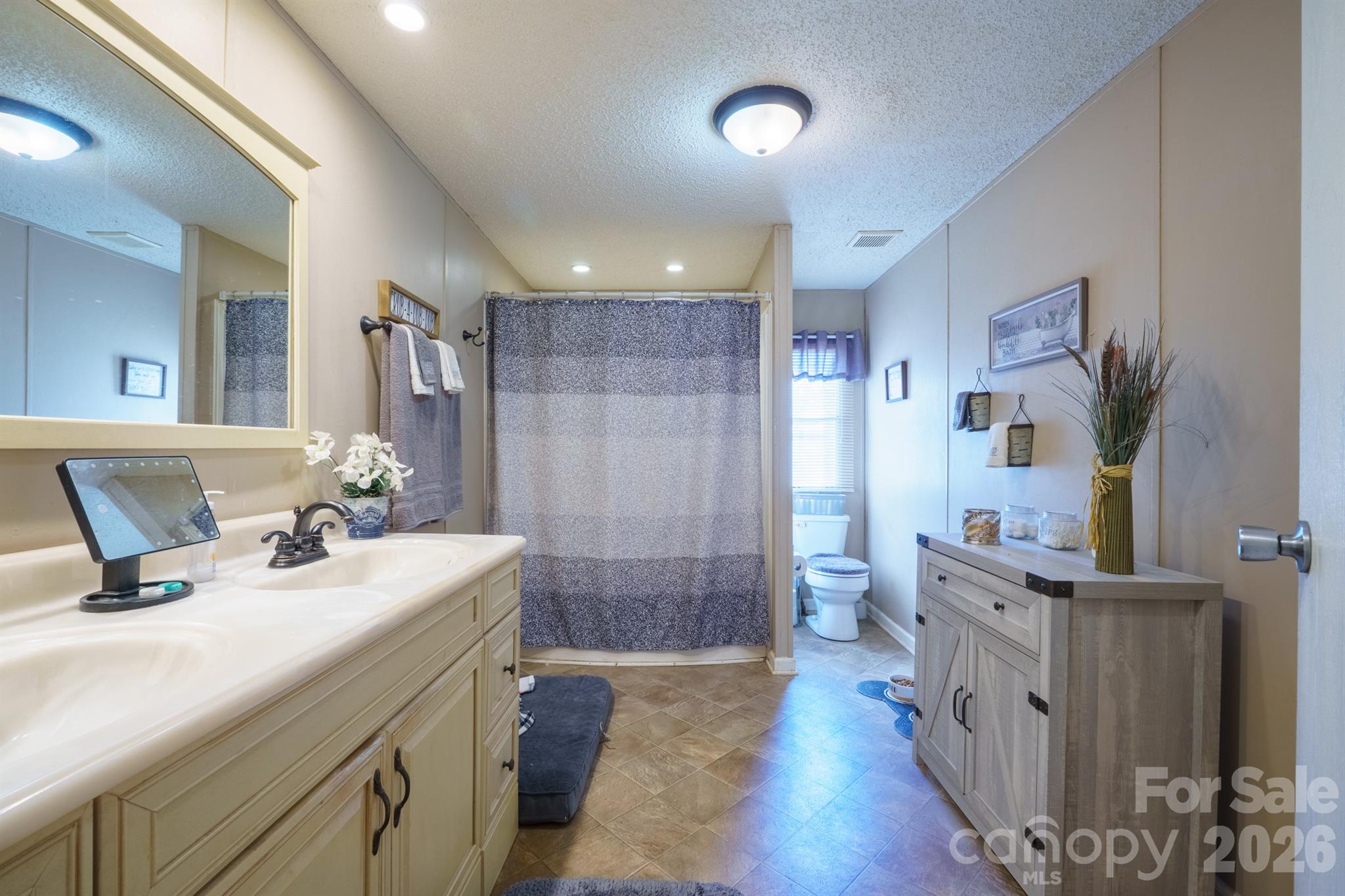 1049 Ramsey Street — Stanley