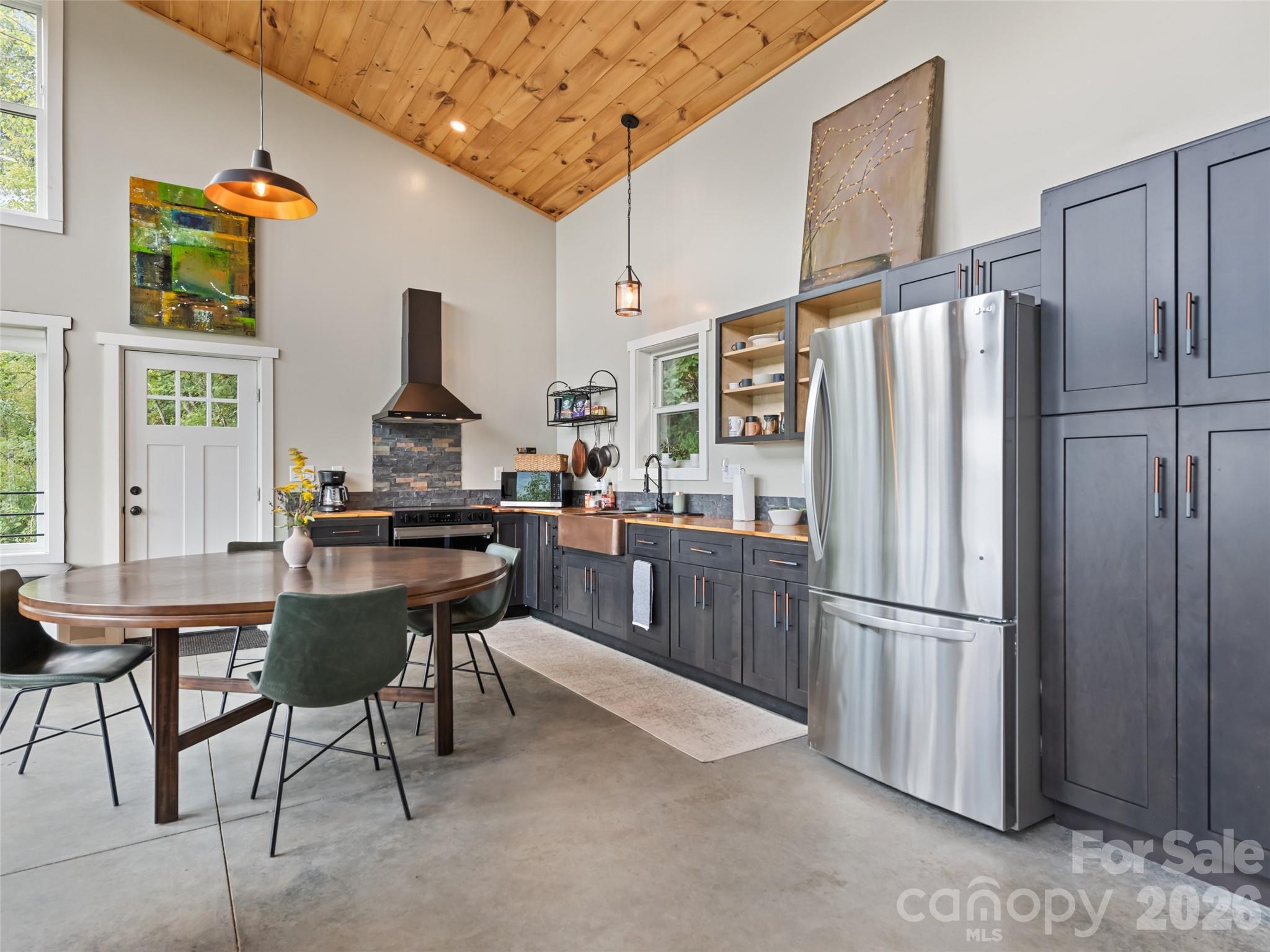 1225 Clark Road — Clyde