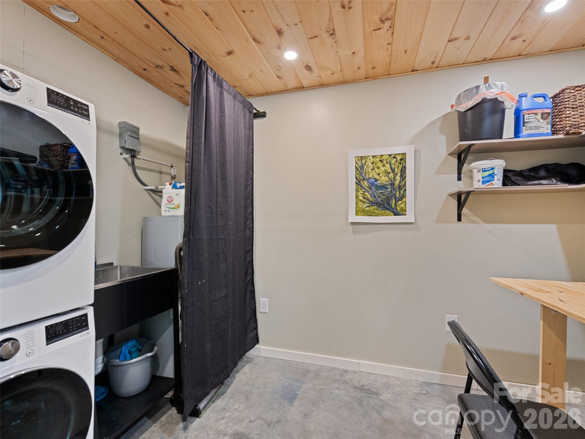 1225 Clark Road — Clyde