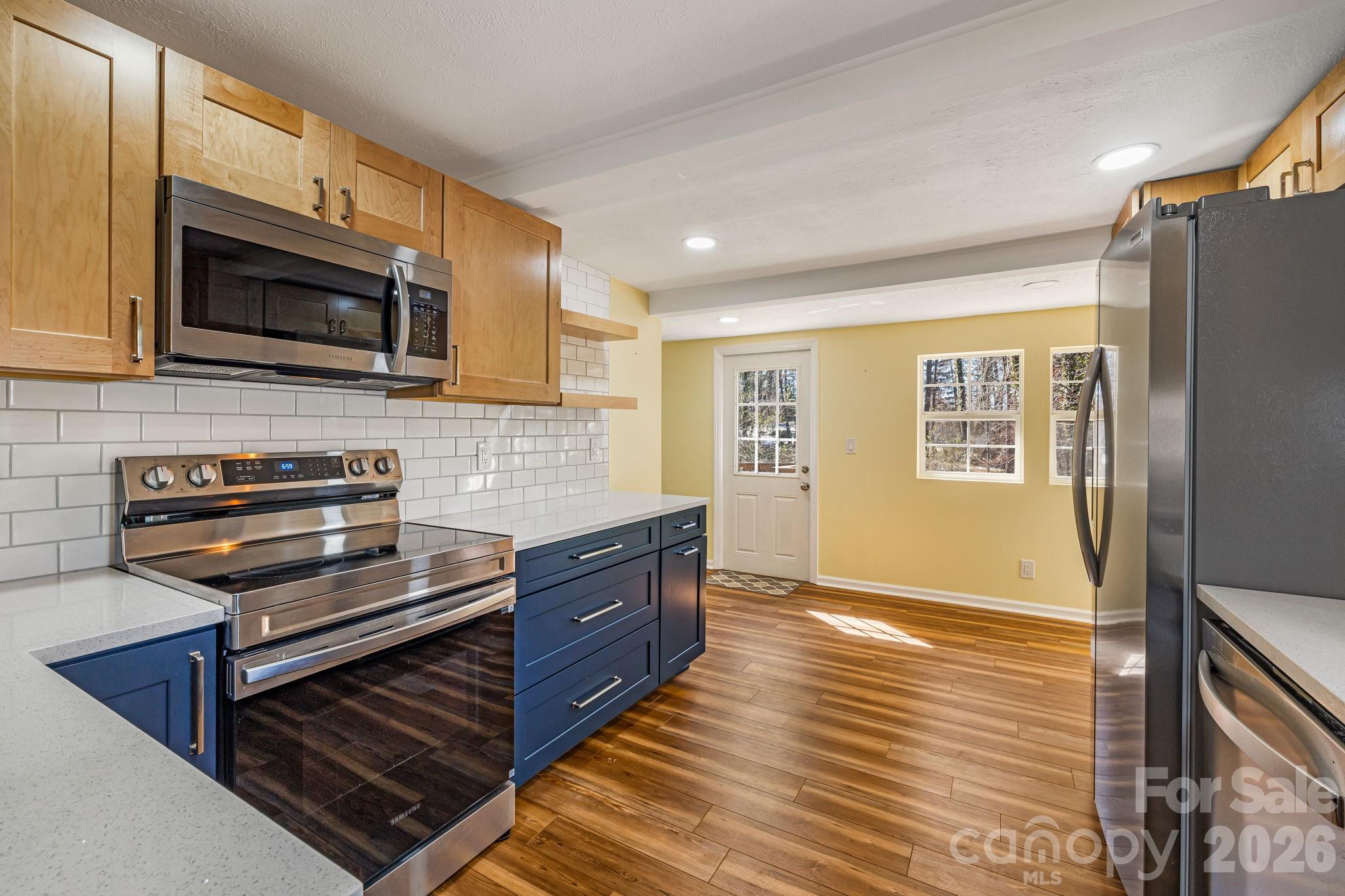 1015 Mountain View Street — Hendersonville