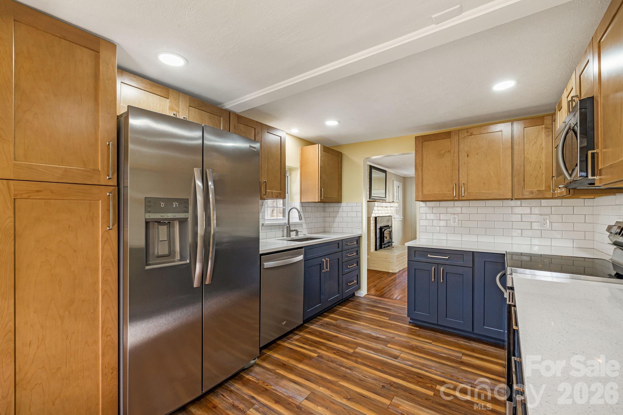 1015 Mountain View Street — Hendersonville