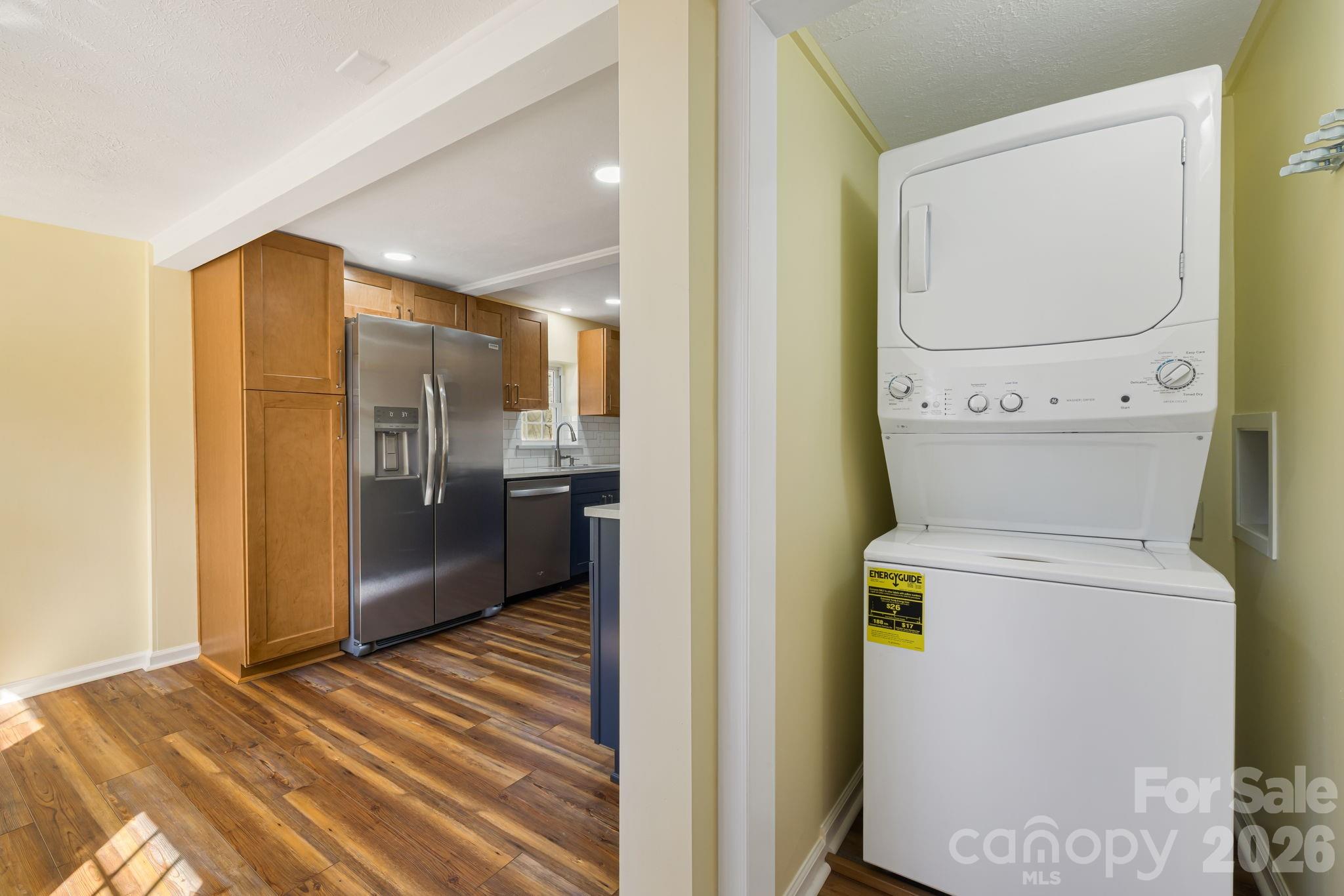 1015 Mountain View Street — Hendersonville