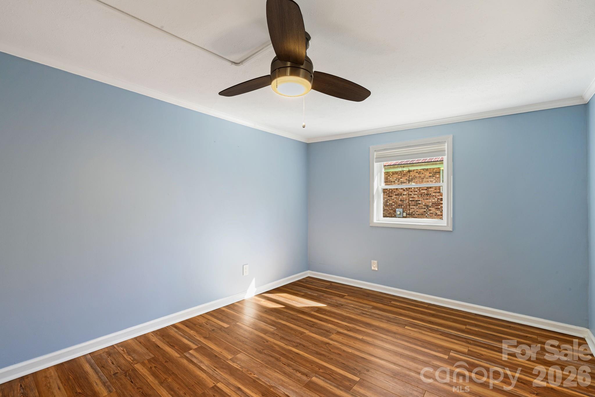 1015 Mountain View Street — Hendersonville