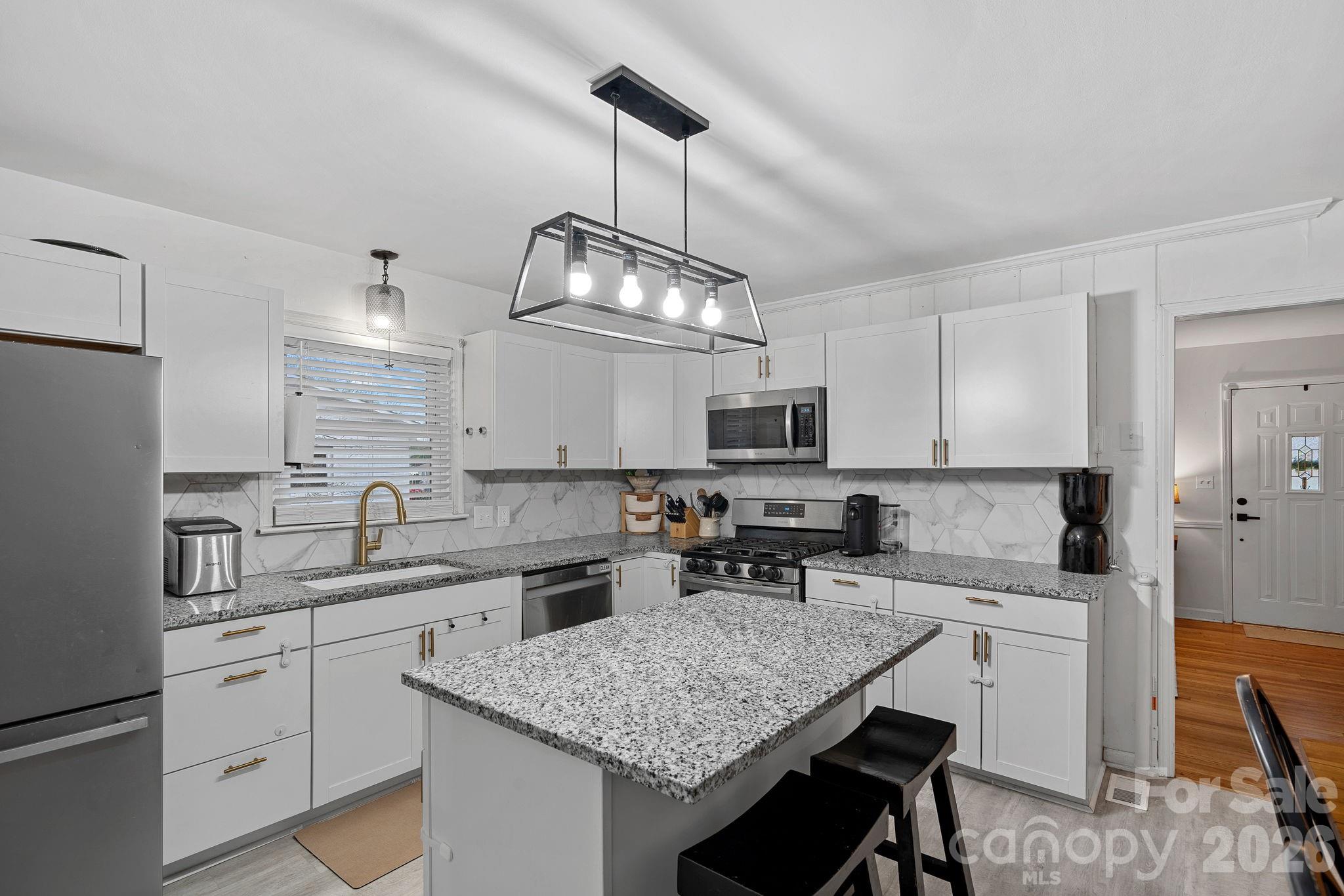 4314 Oak Forest Drive — Charlotte