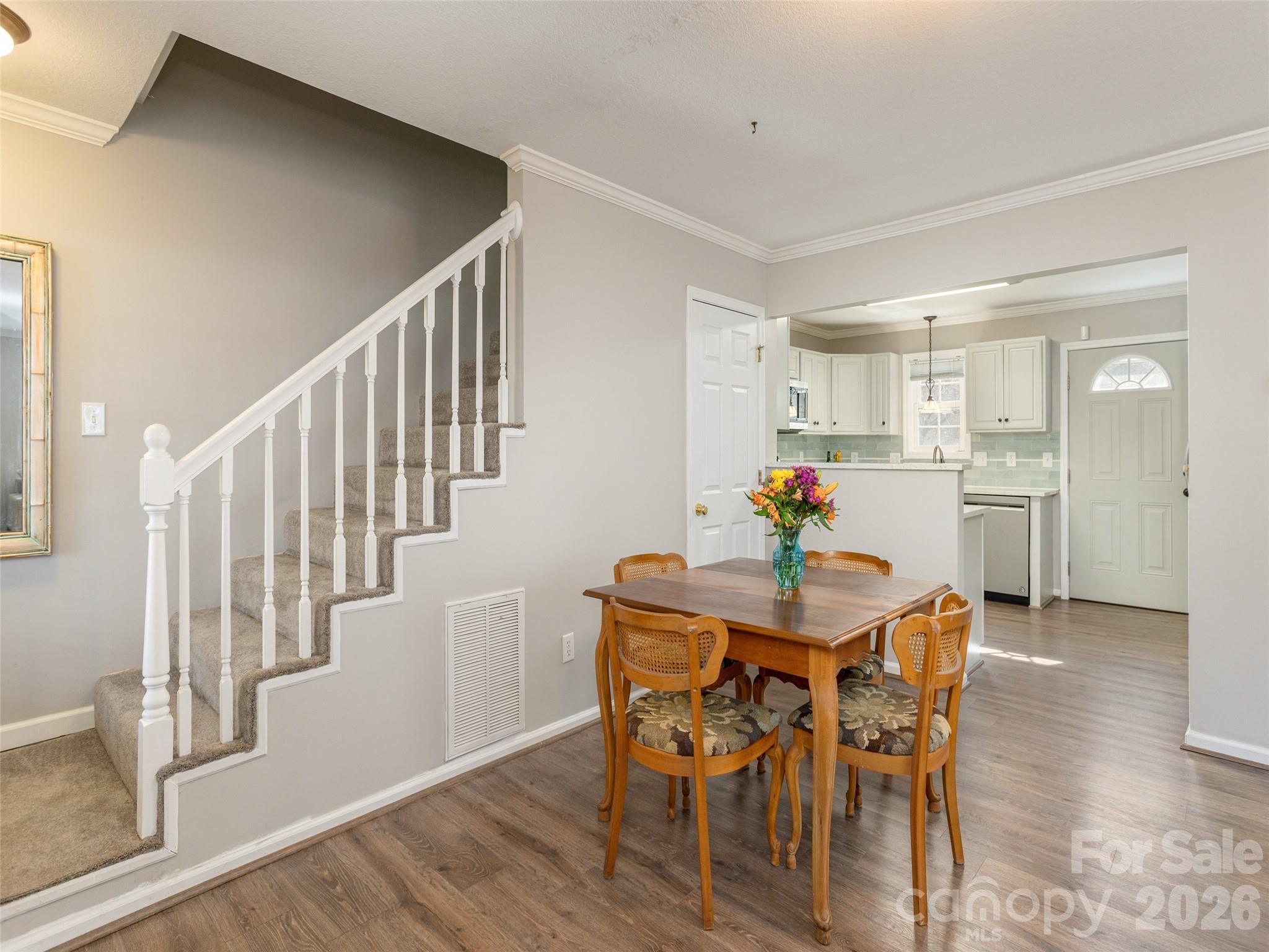 10 Aberdeen Drive — Arden