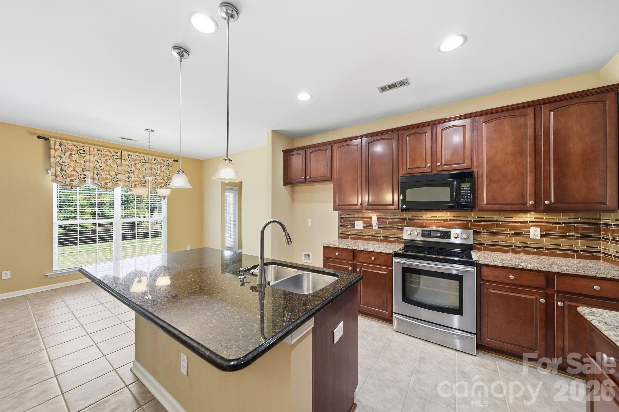 9509 Gilead Grove Road — Huntersville