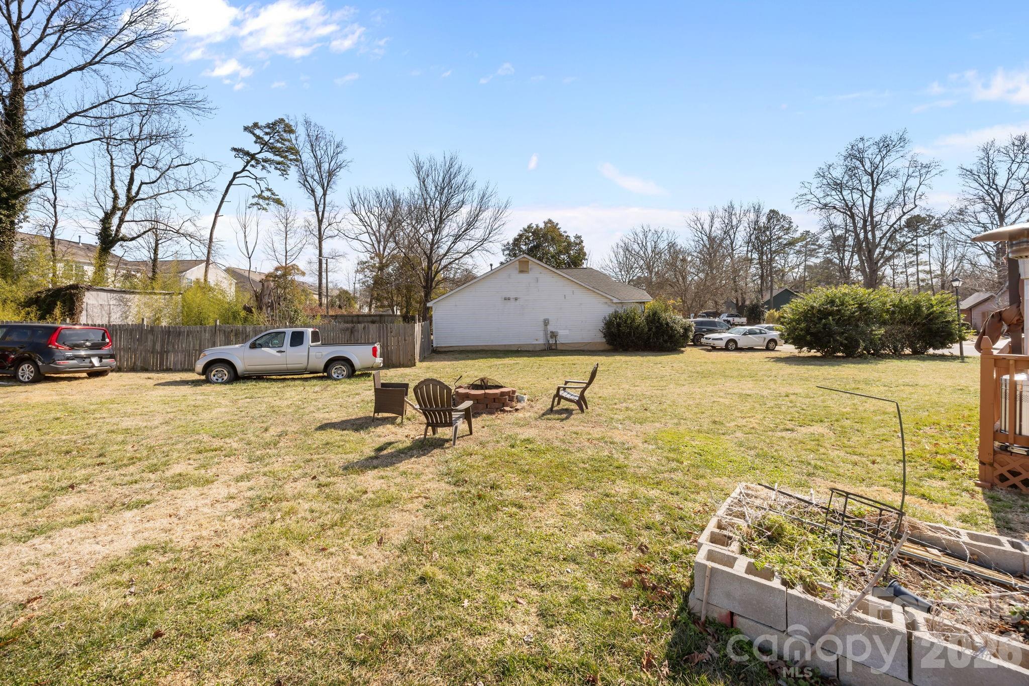 5400 Barnview Court — Charlotte