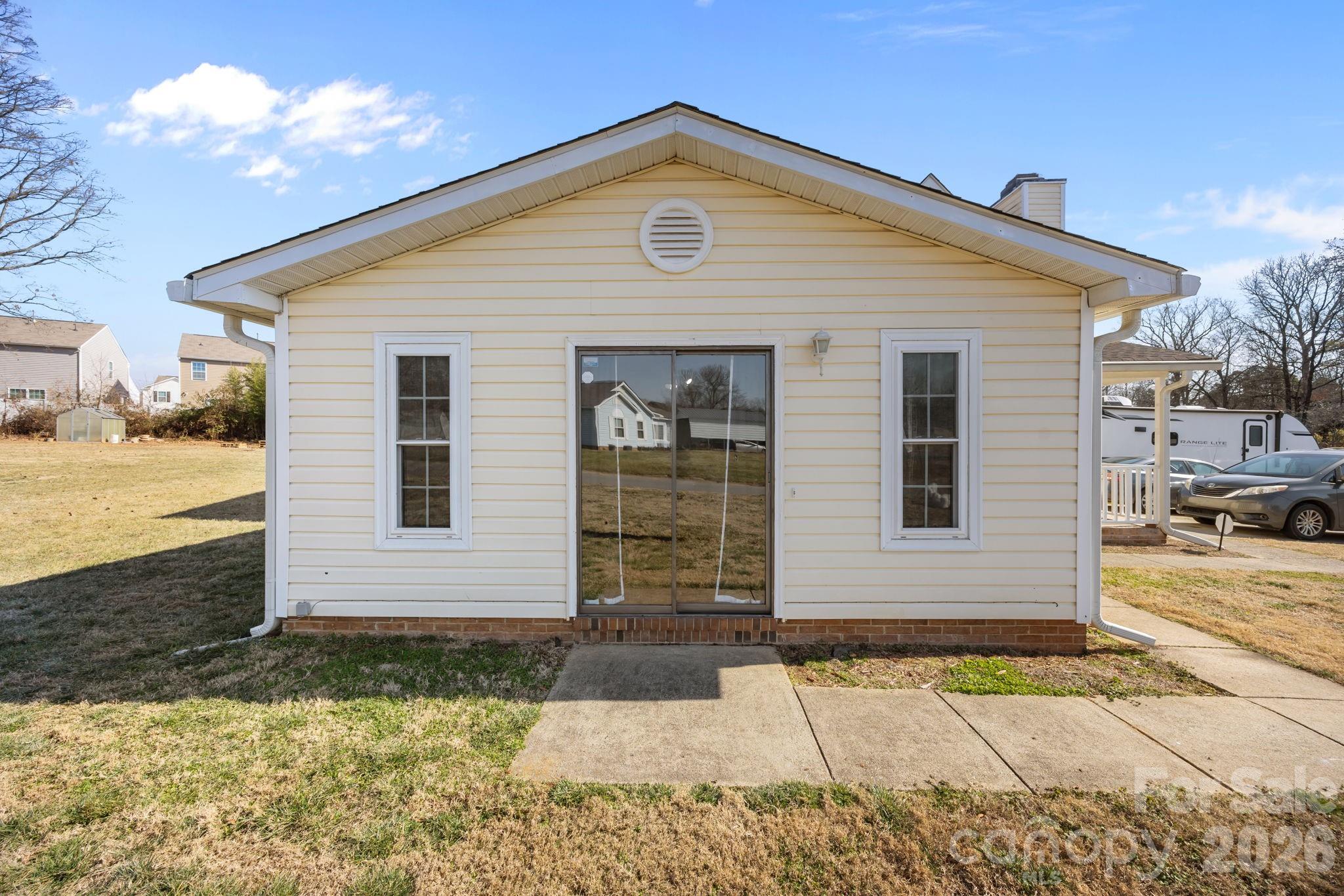 5400 Barnview Court — Charlotte