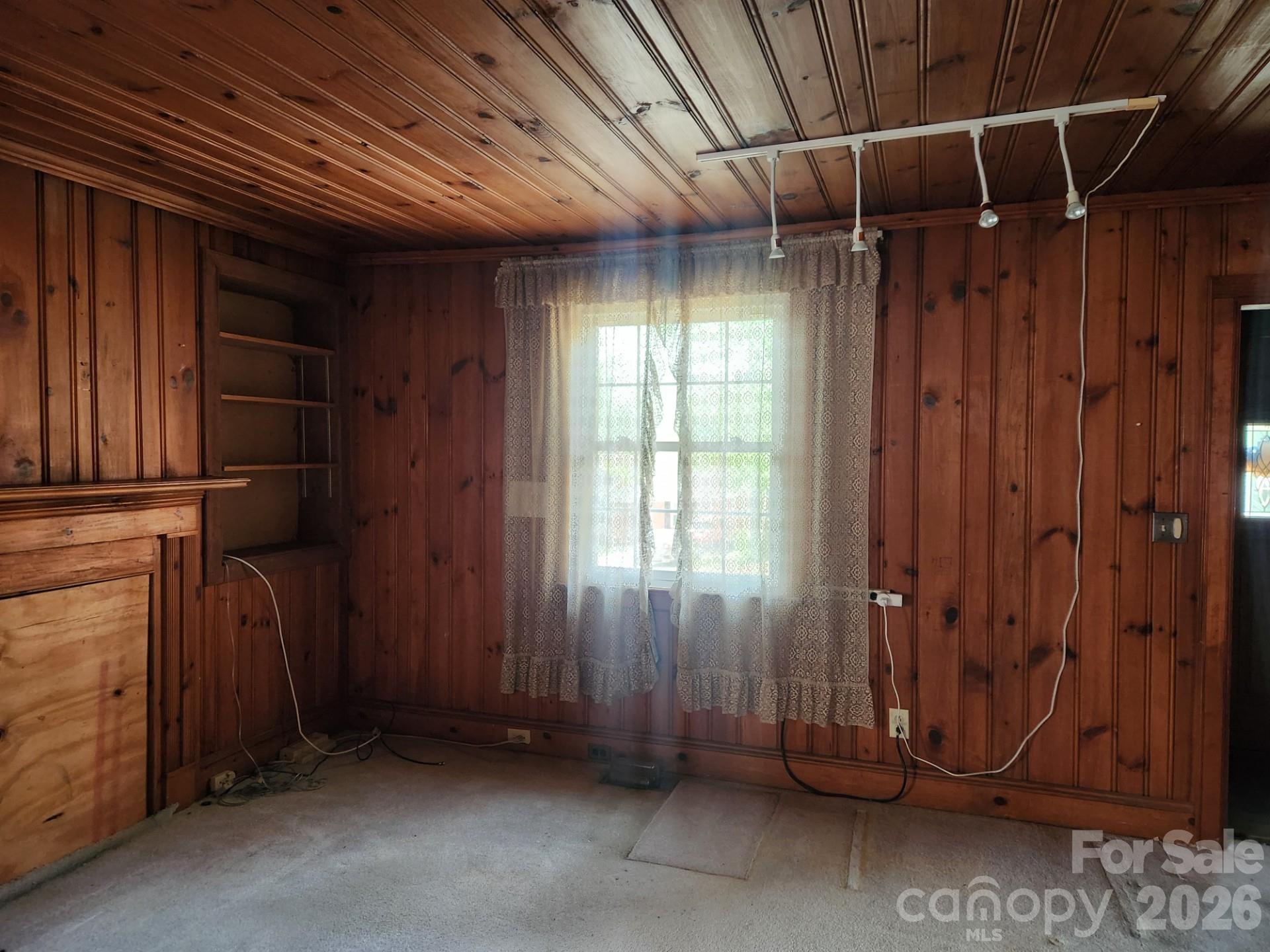 3139 Shenandoah Avenue — Charlotte