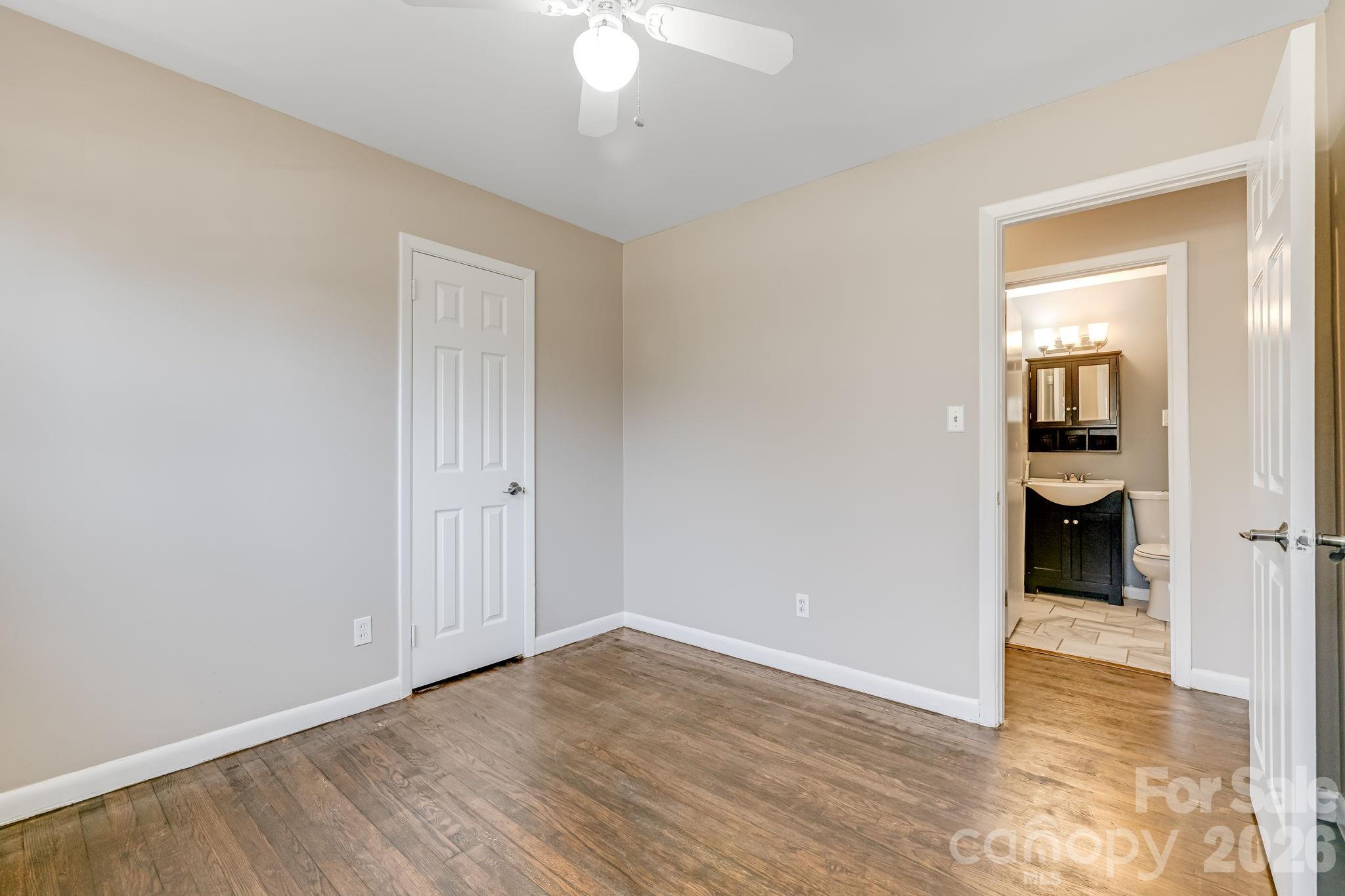 64 Pleasant Ridge Drive — Asheville