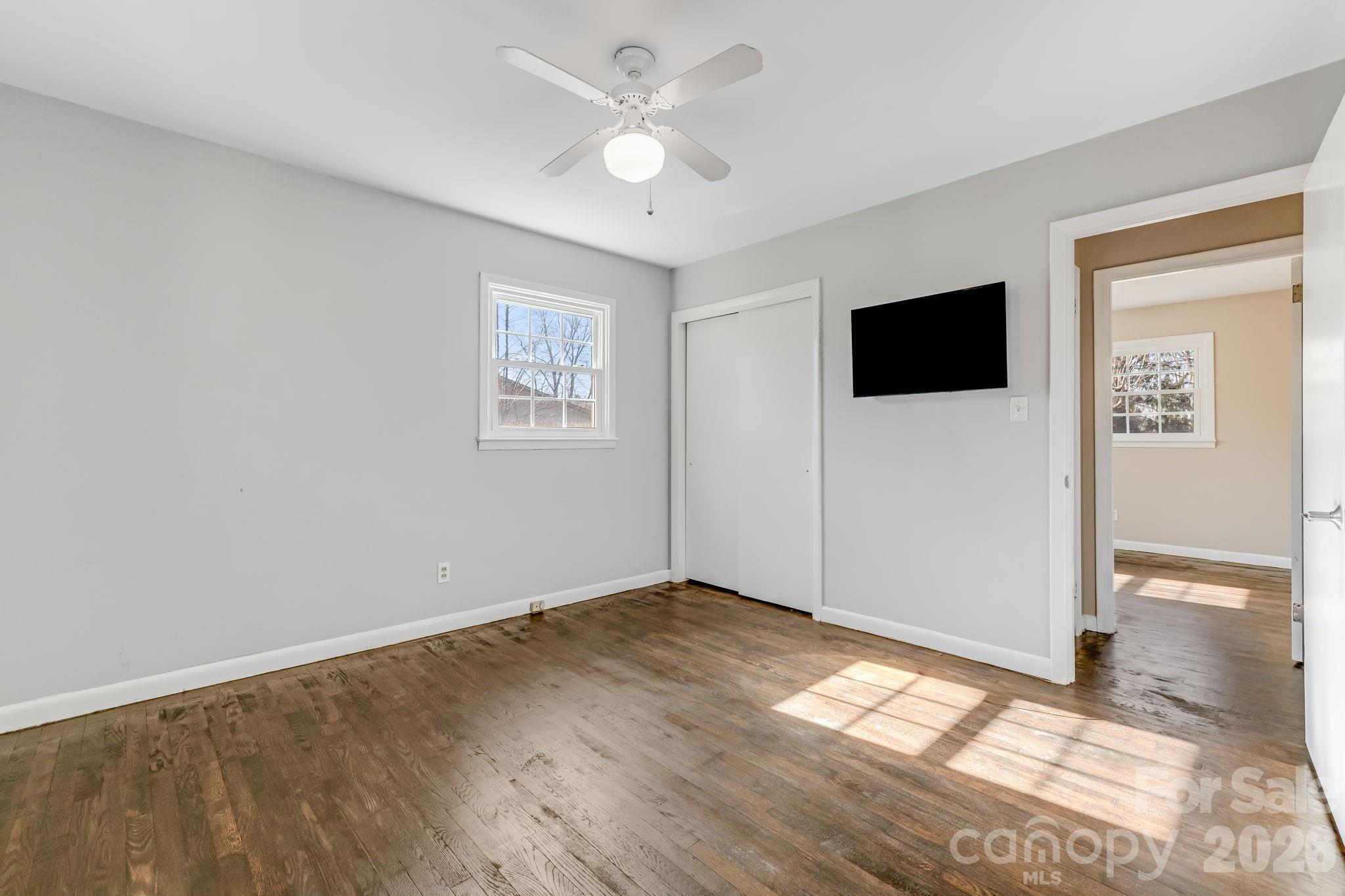 64 Pleasant Ridge Drive — Asheville