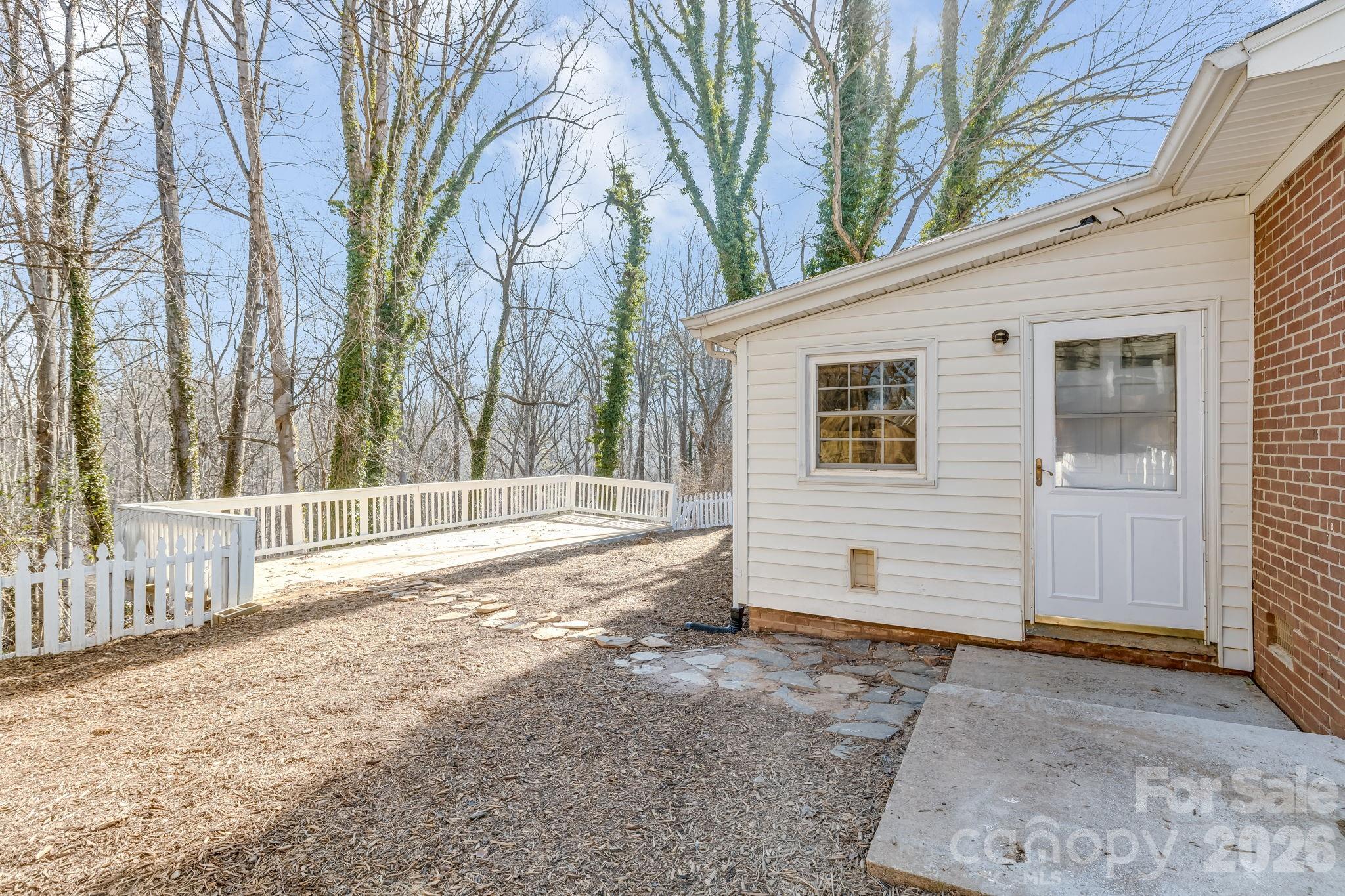 64 Pleasant Ridge Drive — Asheville