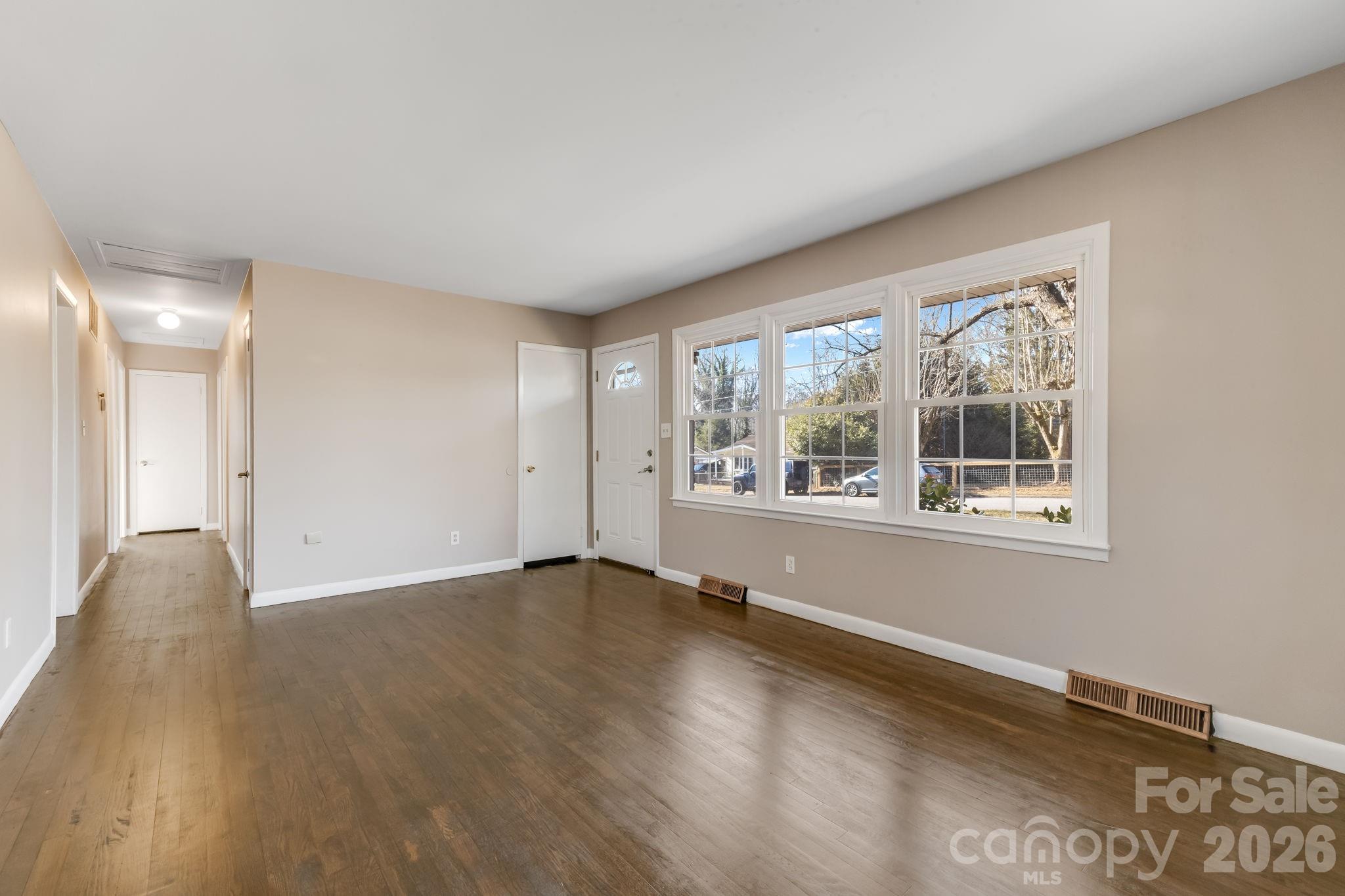 64 Pleasant Ridge Drive — Asheville