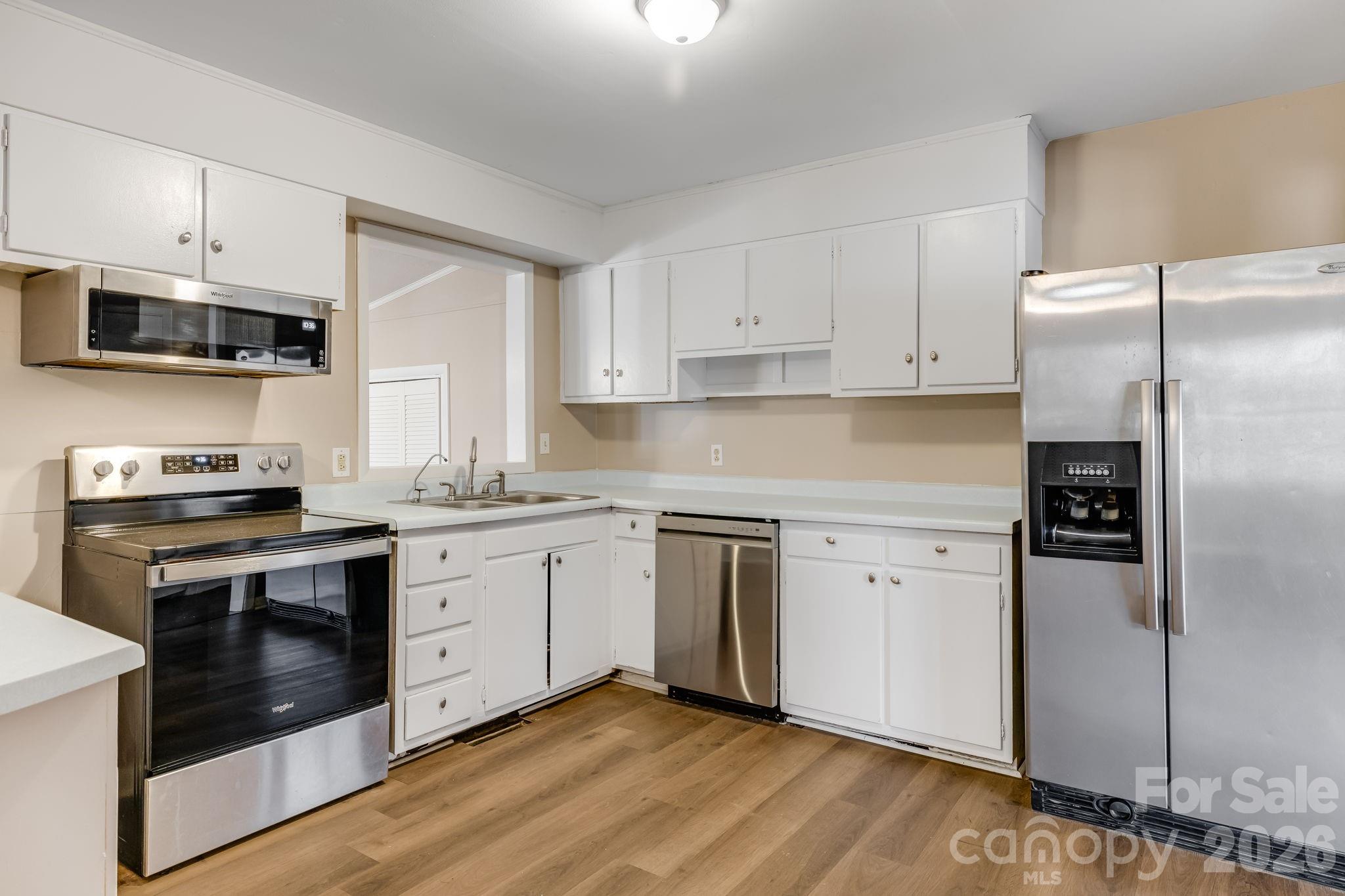 64 Pleasant Ridge Drive — Asheville