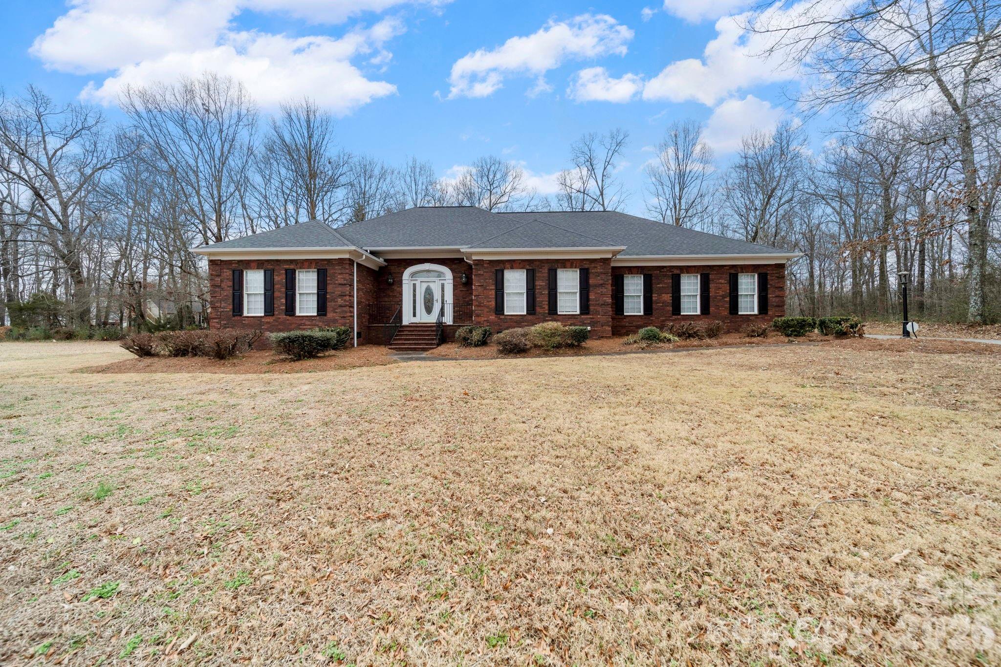 2800 N Rocky River Road — Monroe