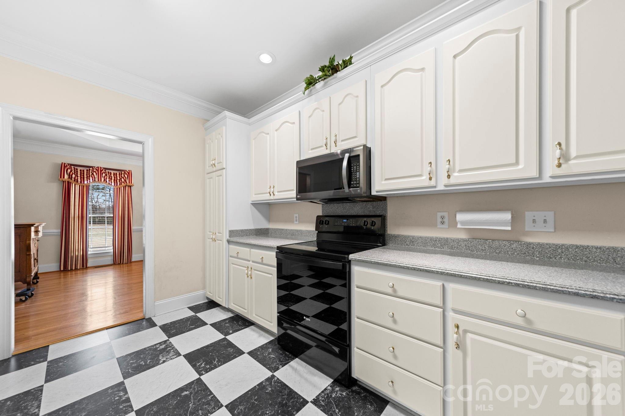 2800 N Rocky River Road — Monroe