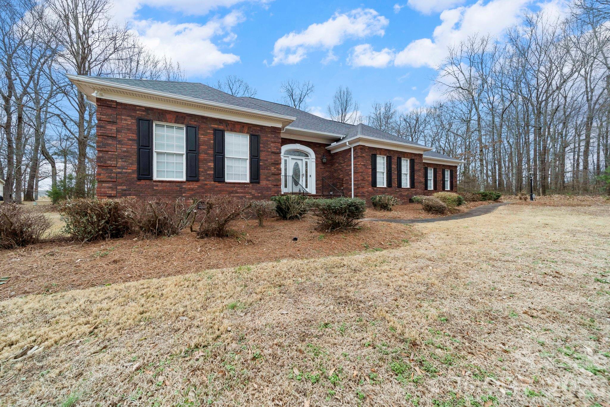 2800 N Rocky River Road — Monroe