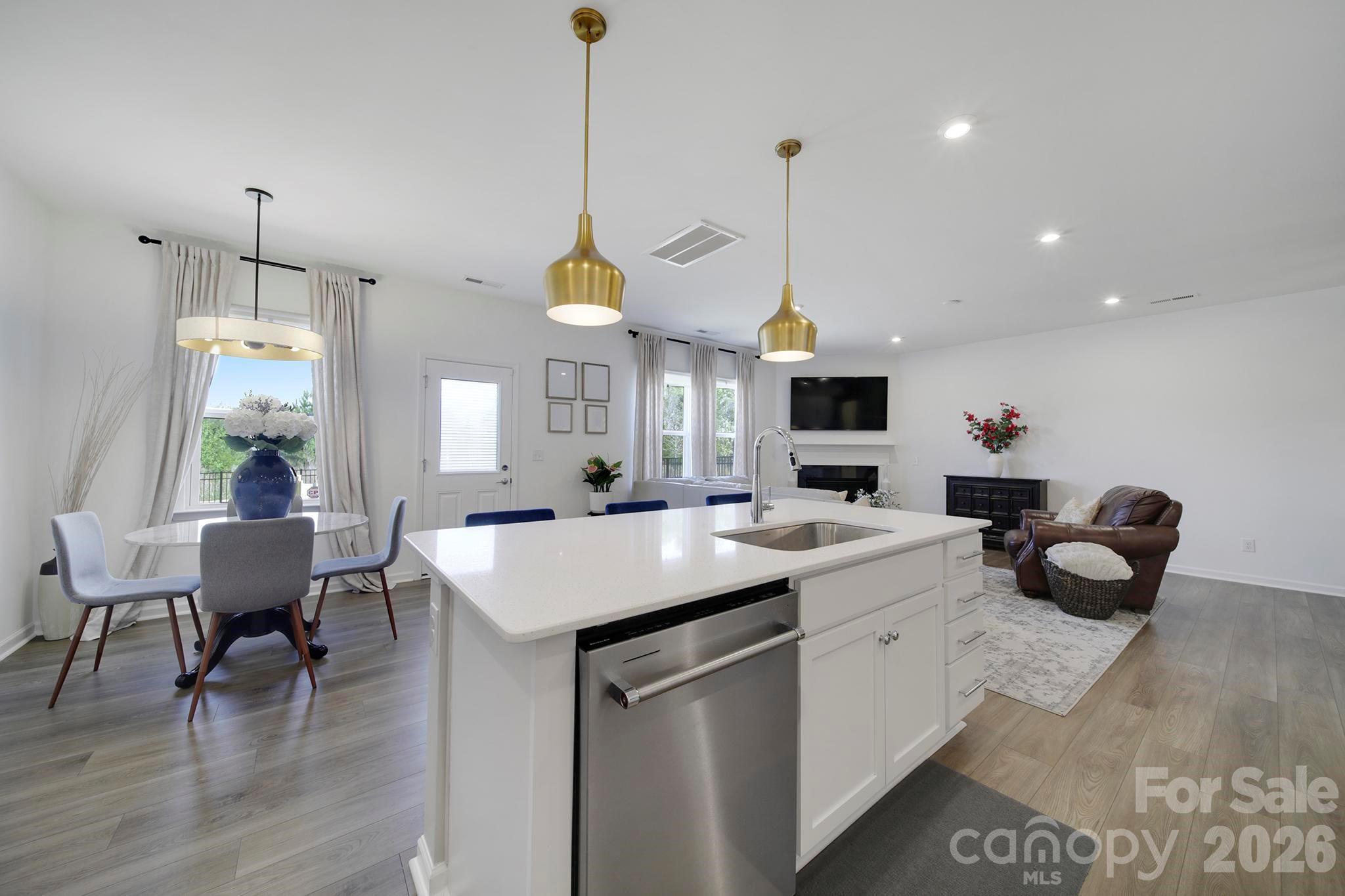 14125 Canemeadow Drive — Charlotte
