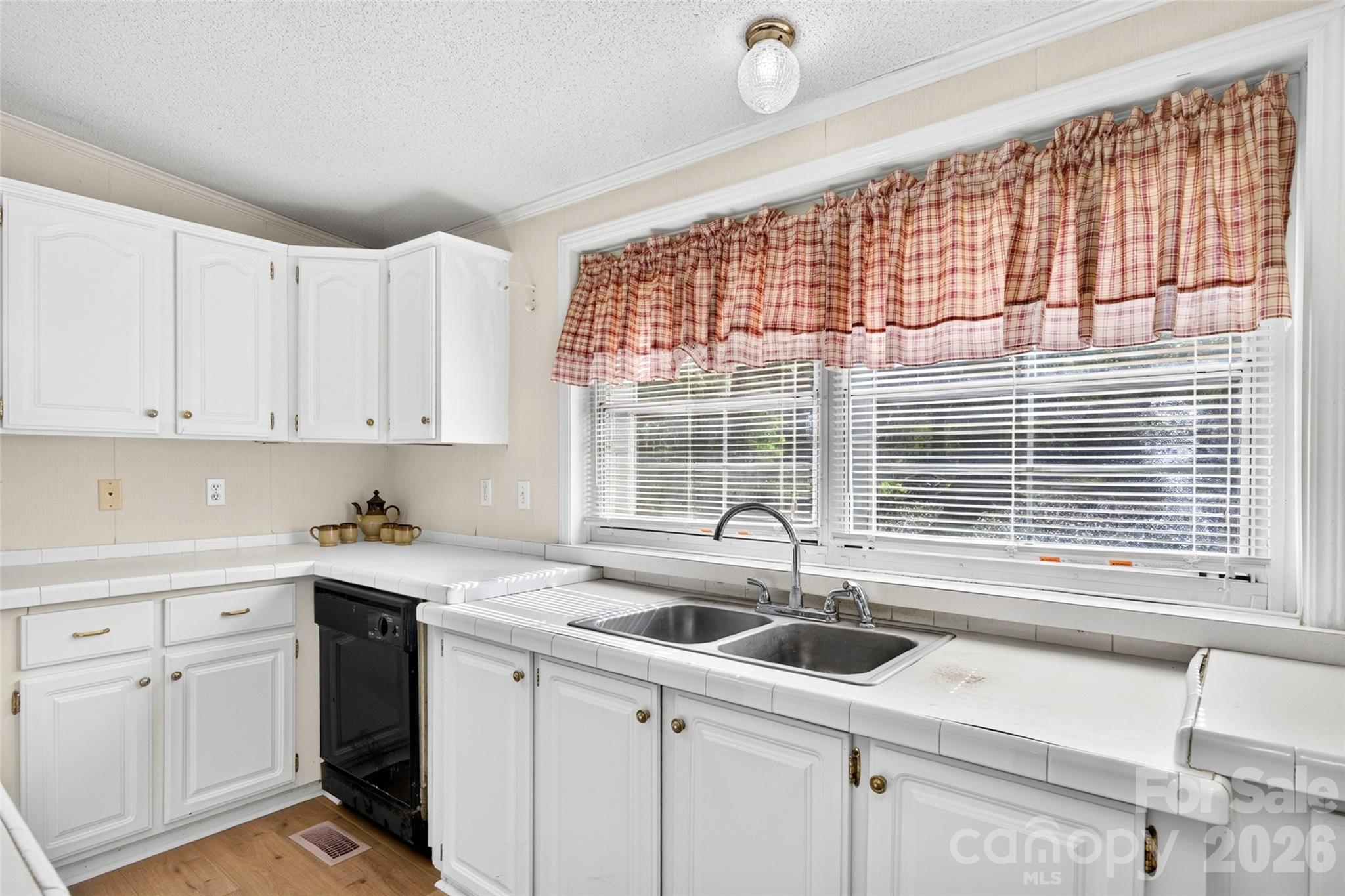 388 Chinquapin Lane — Mt Ulla