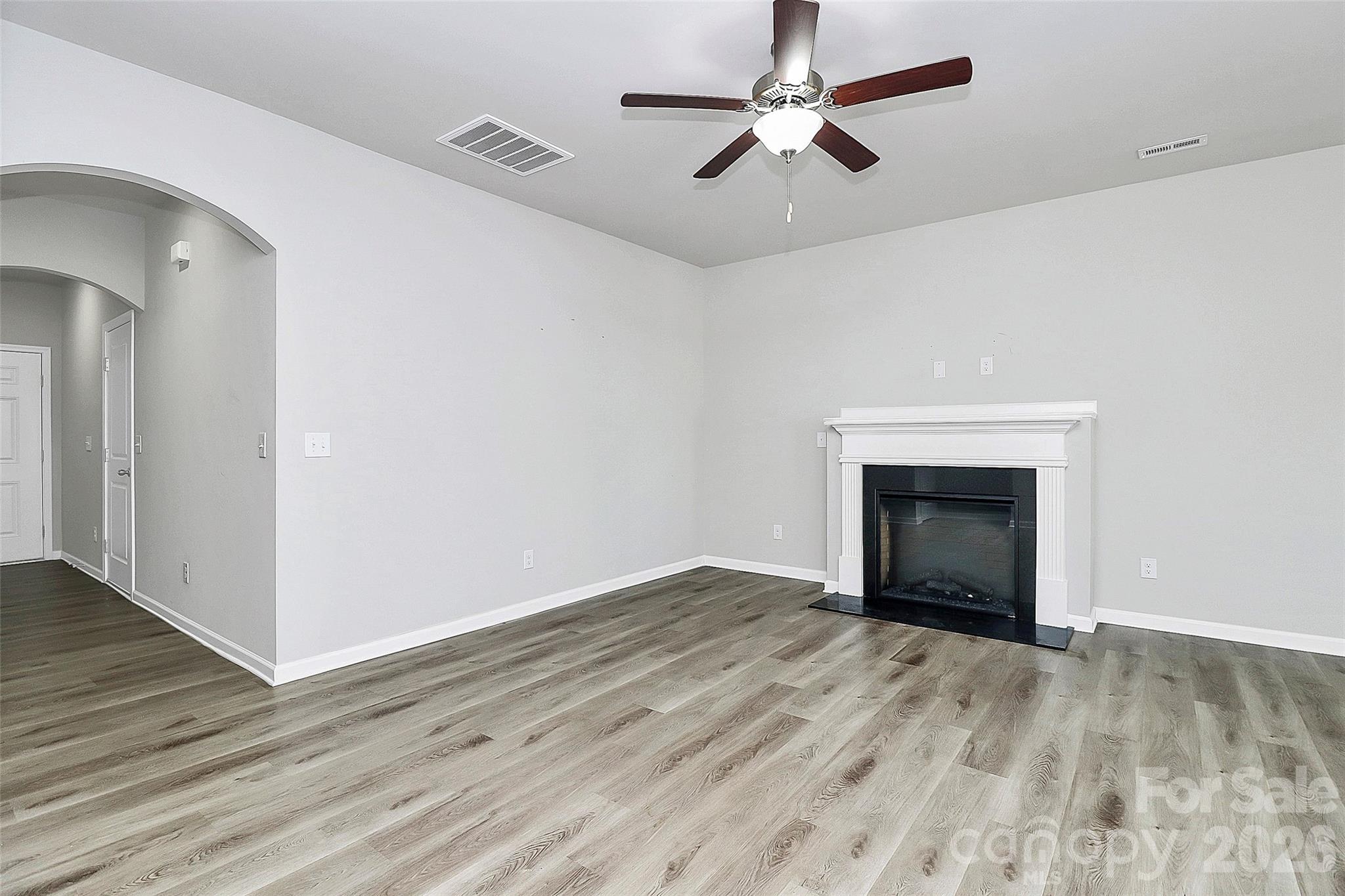 7113 Somerford Road — Charlotte