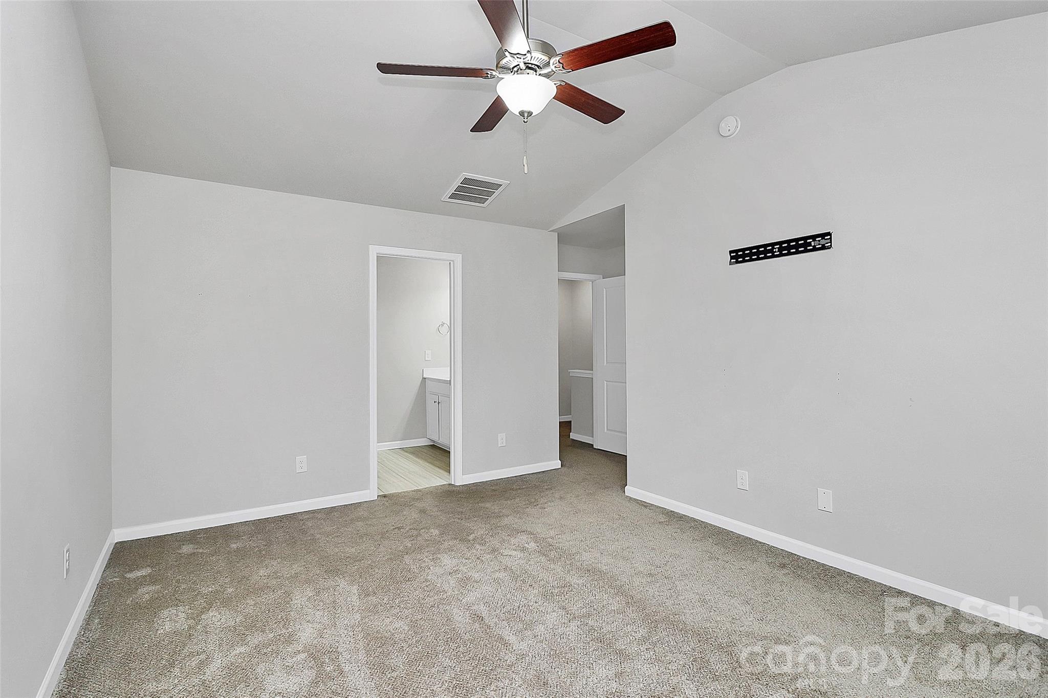 7113 Somerford Road — Charlotte