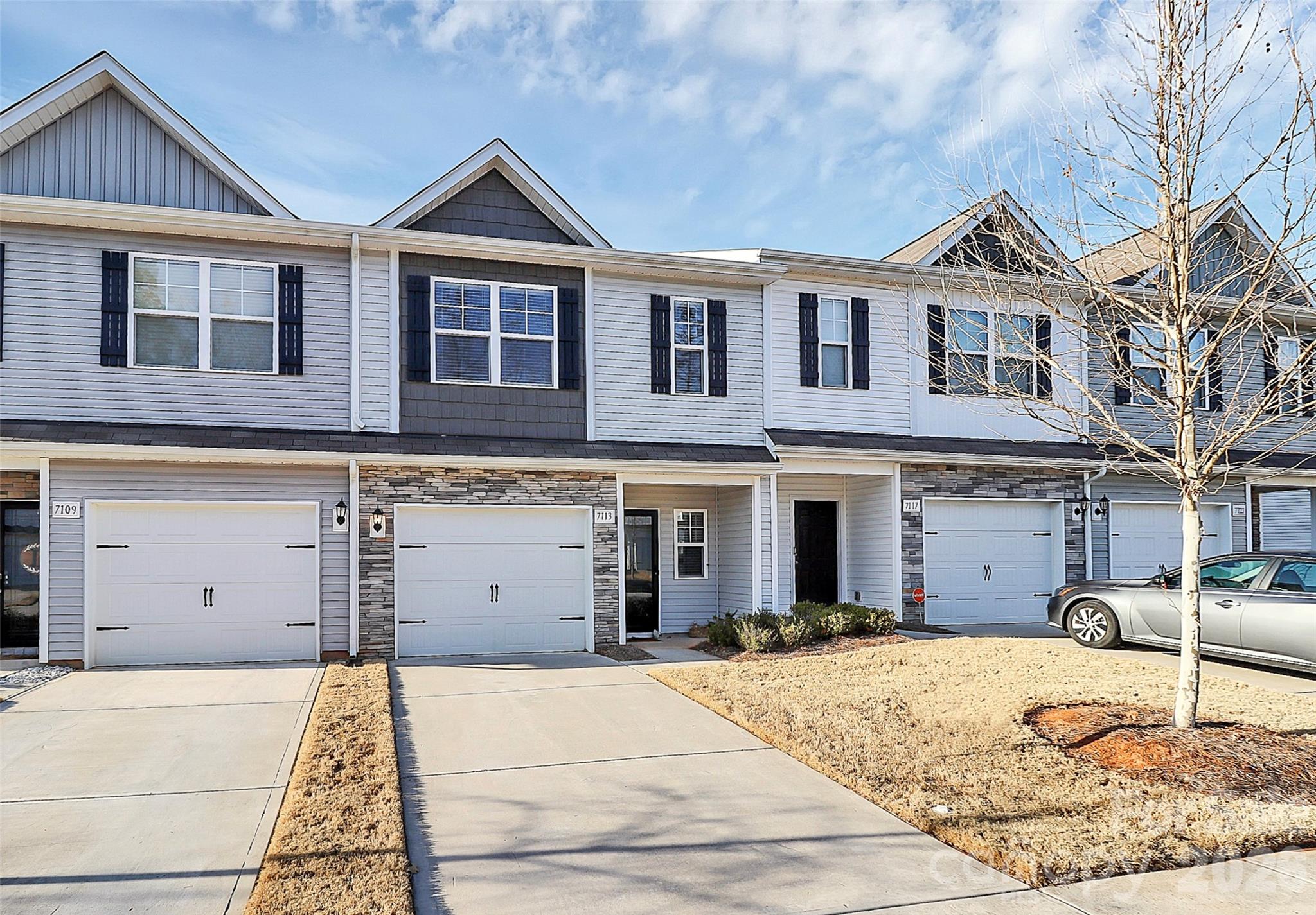 7113 Somerford Road — Charlotte