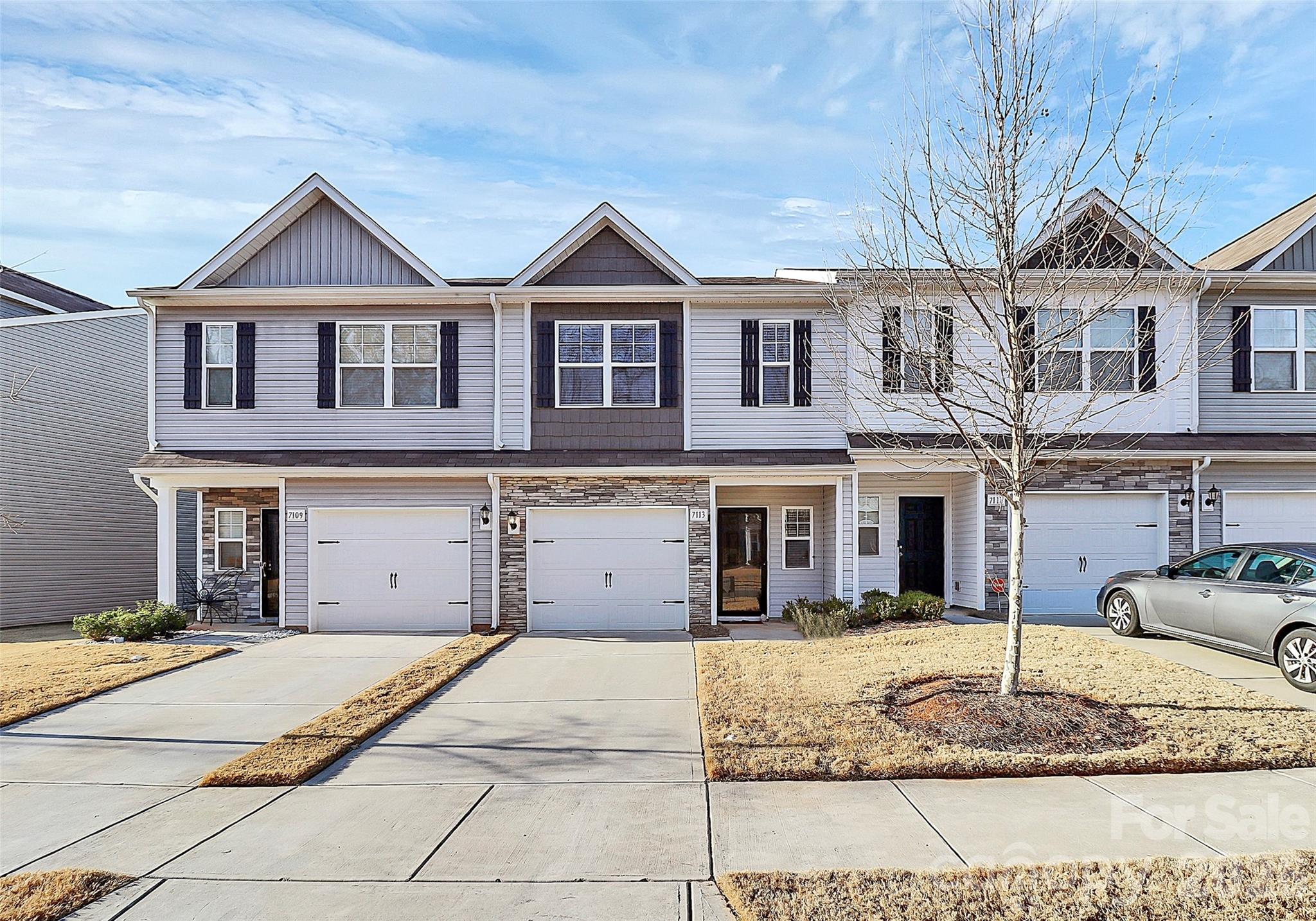 7113 Somerford Road — Charlotte