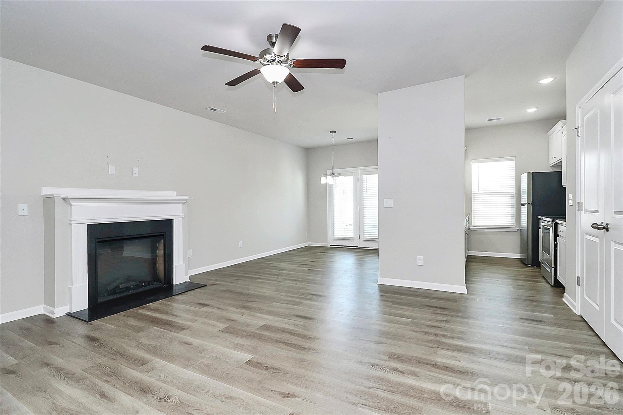 7113 Somerford Road — Charlotte