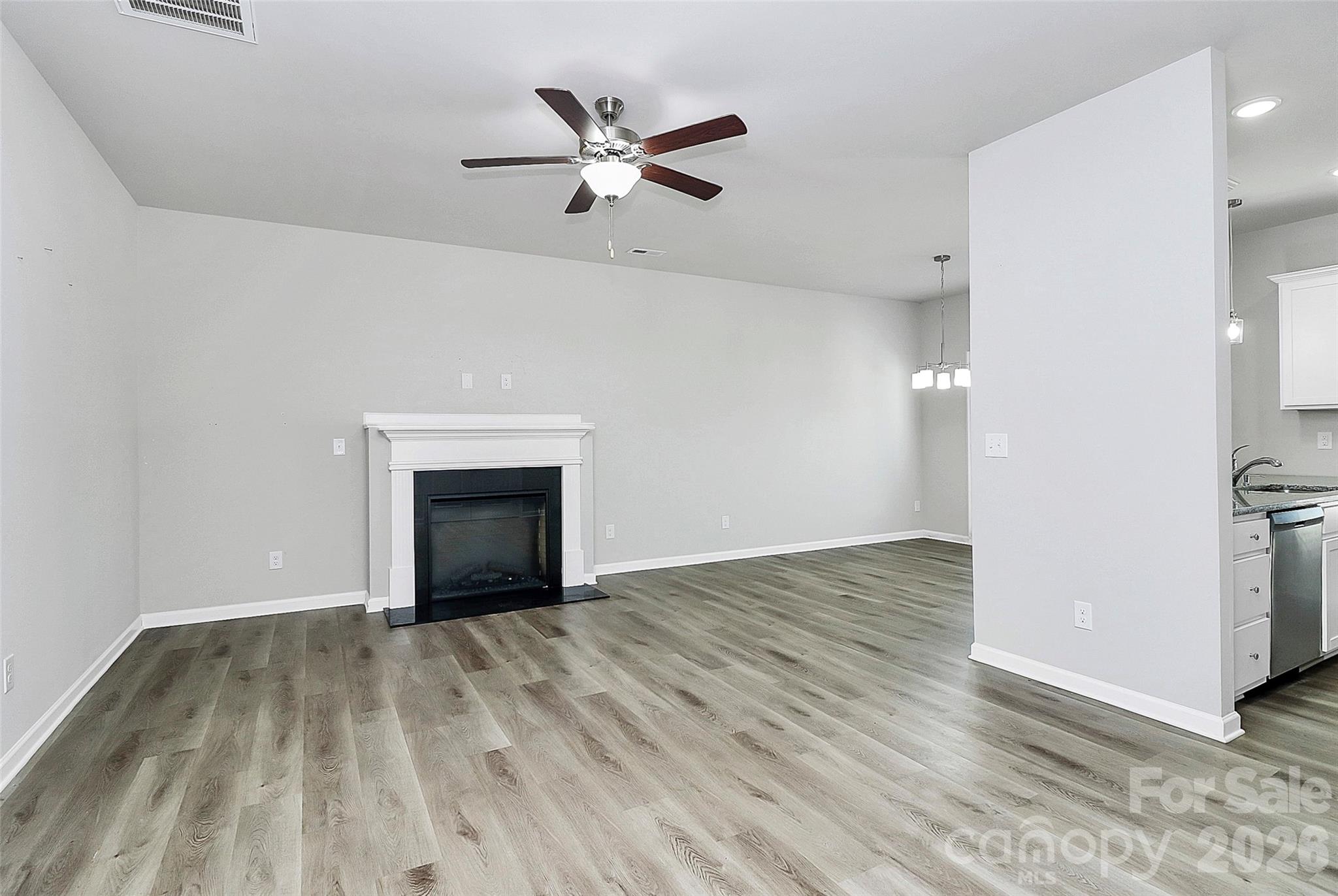 7113 Somerford Road — Charlotte