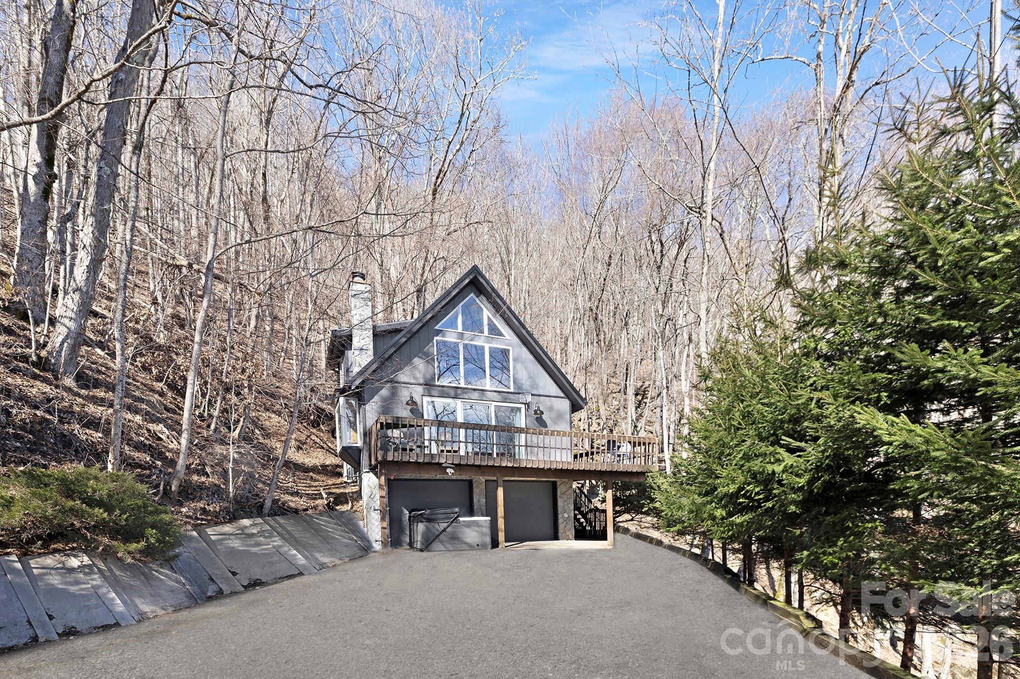 556/558 Thorncliff Drive — Seven Devils