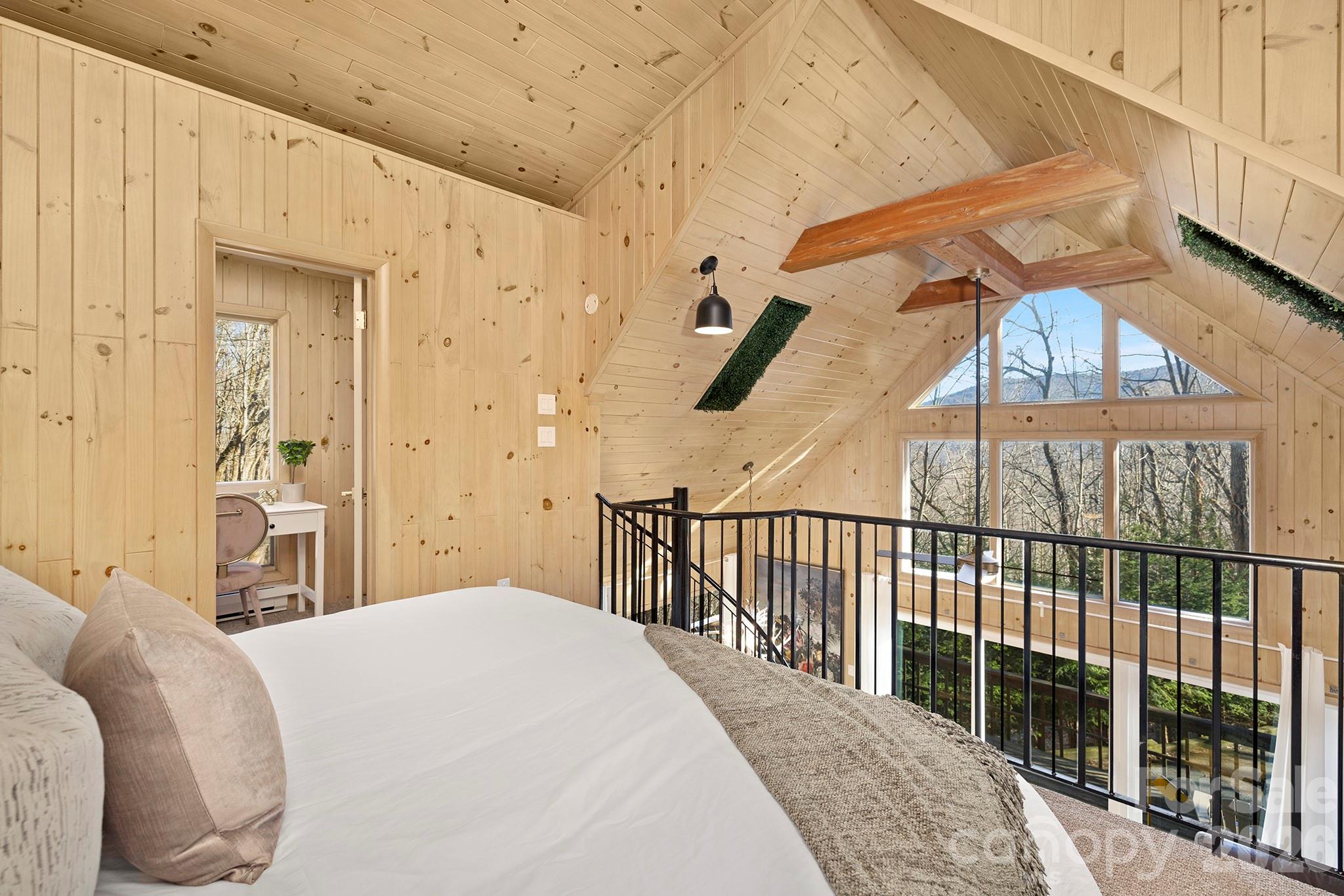 556/558 Thorncliff Drive — Seven Devils
