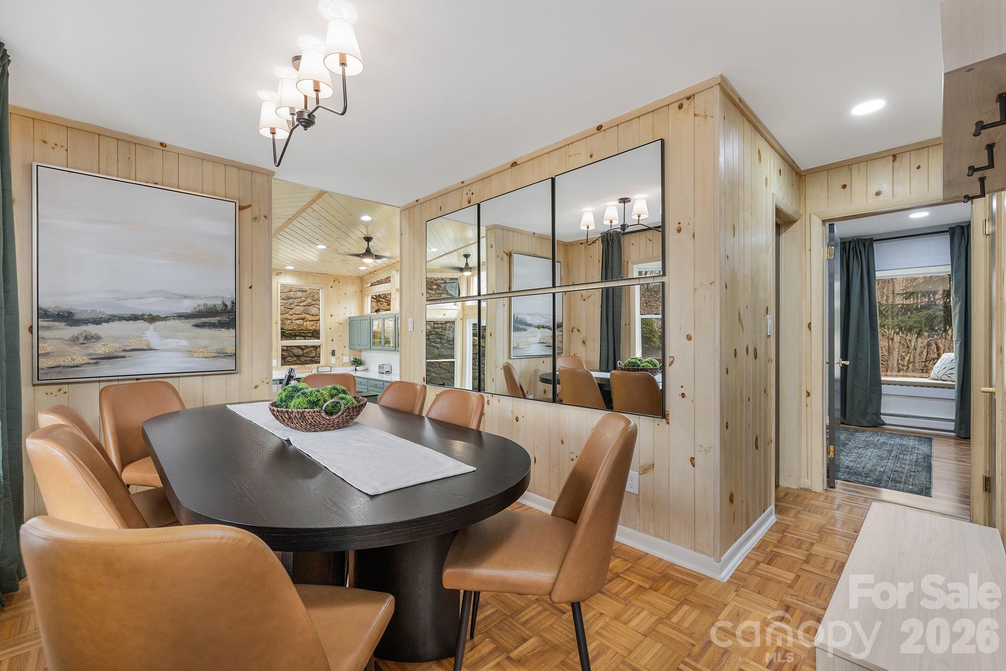 556/558 Thorncliff Drive — Seven Devils