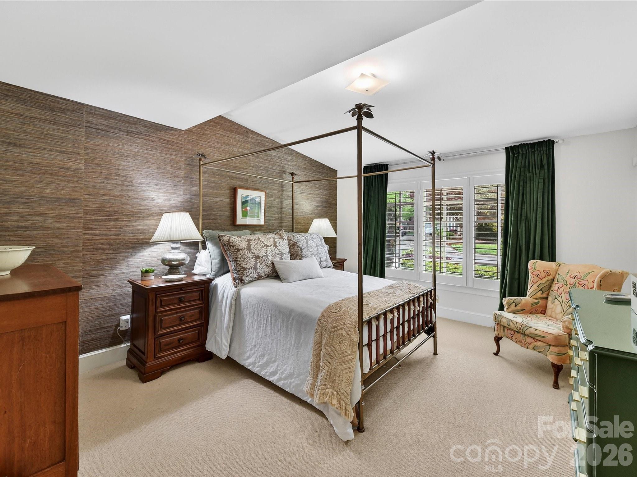 1847 Meadowood Lane — Charlotte