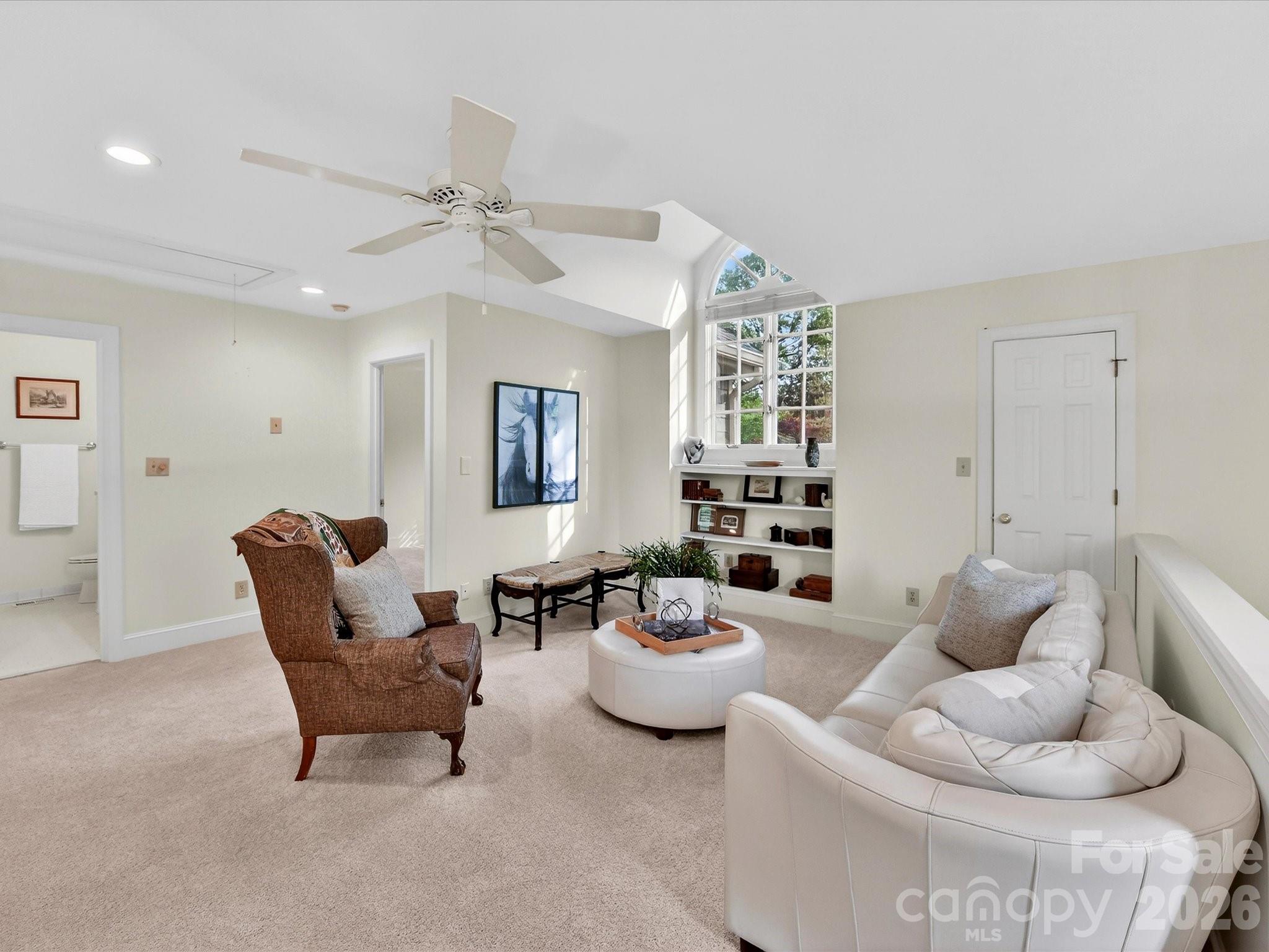 1847 Meadowood Lane — Charlotte