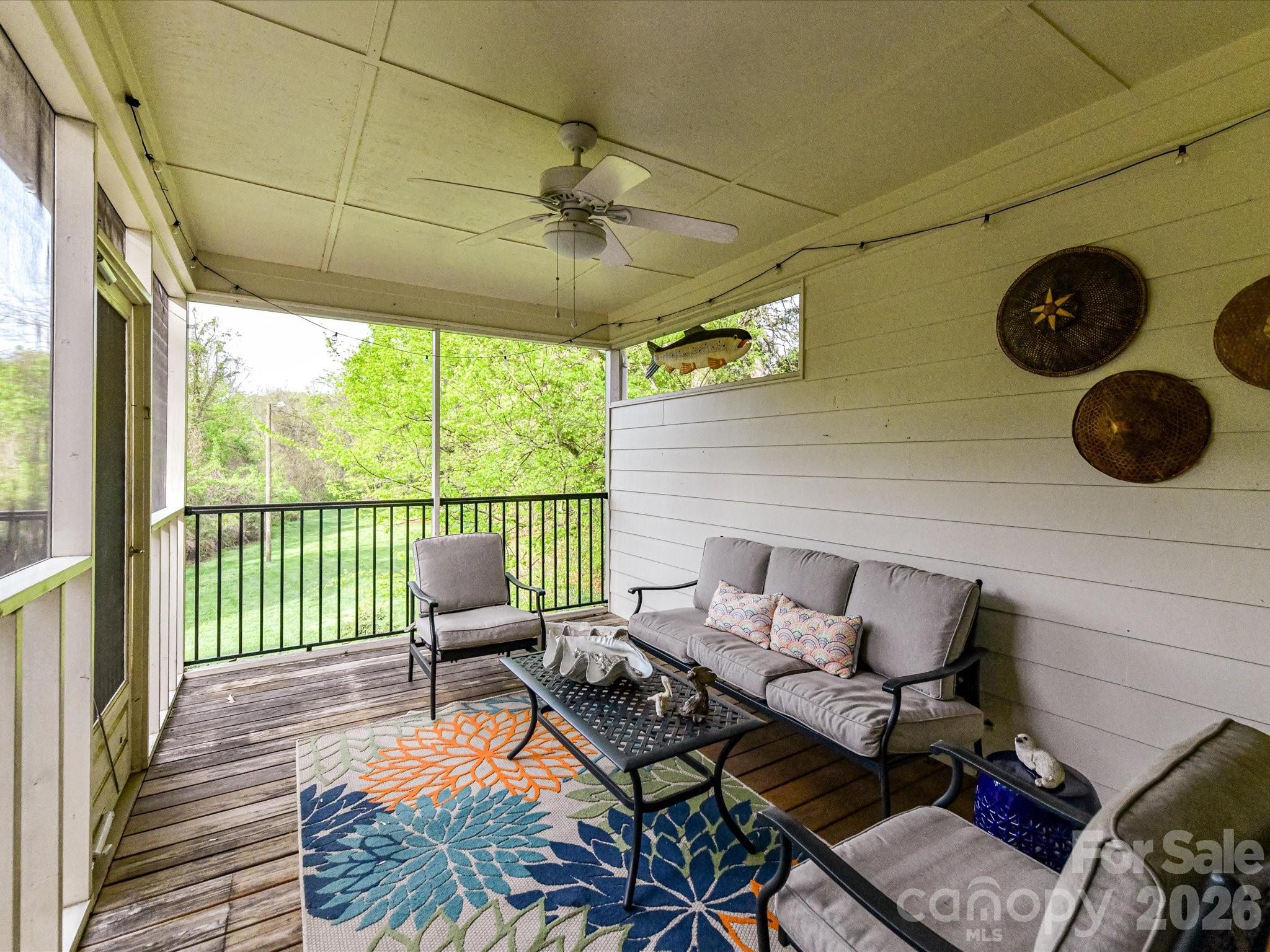 1847 Meadowood Lane — Charlotte