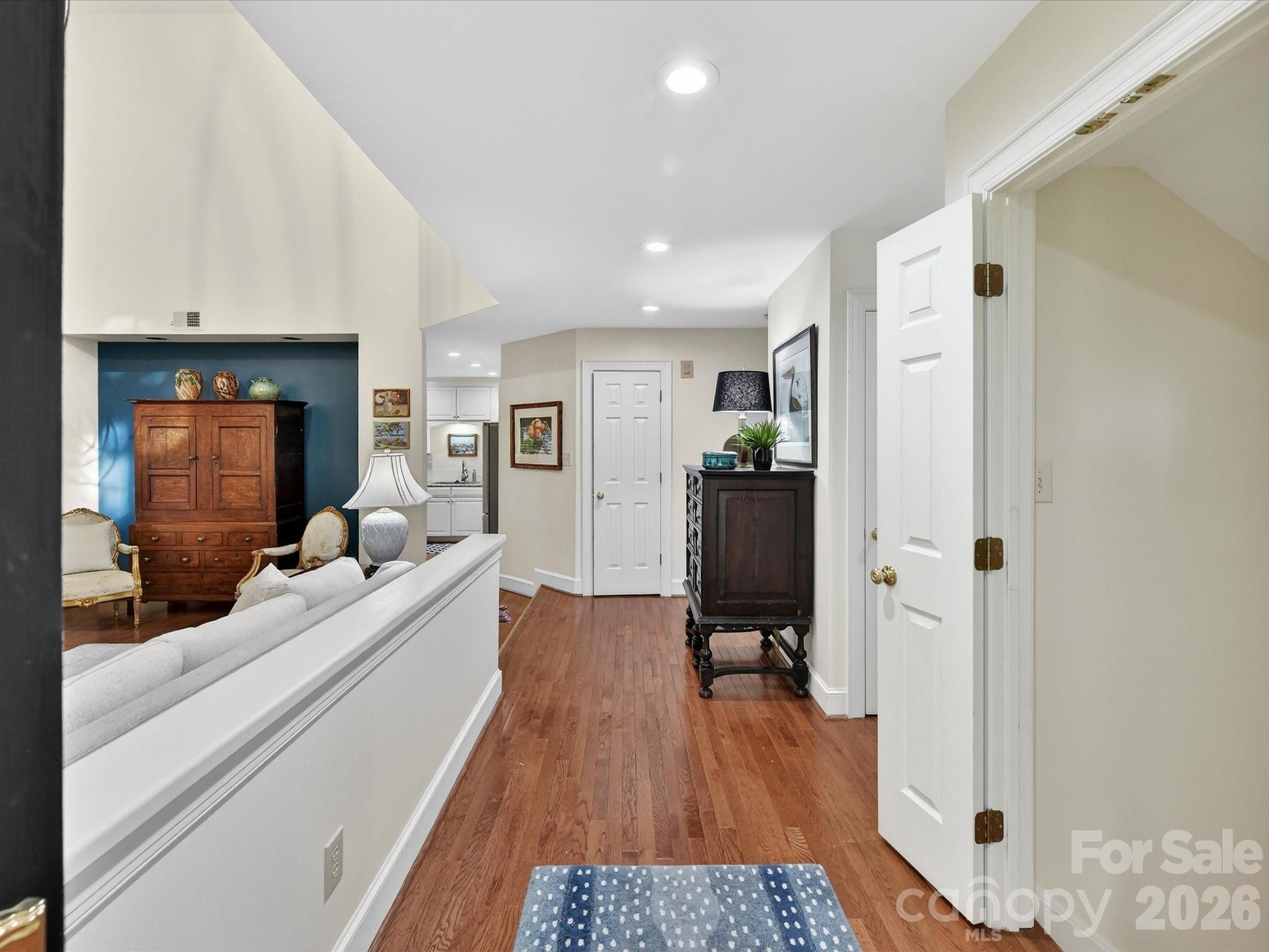 1847 Meadowood Lane — Charlotte