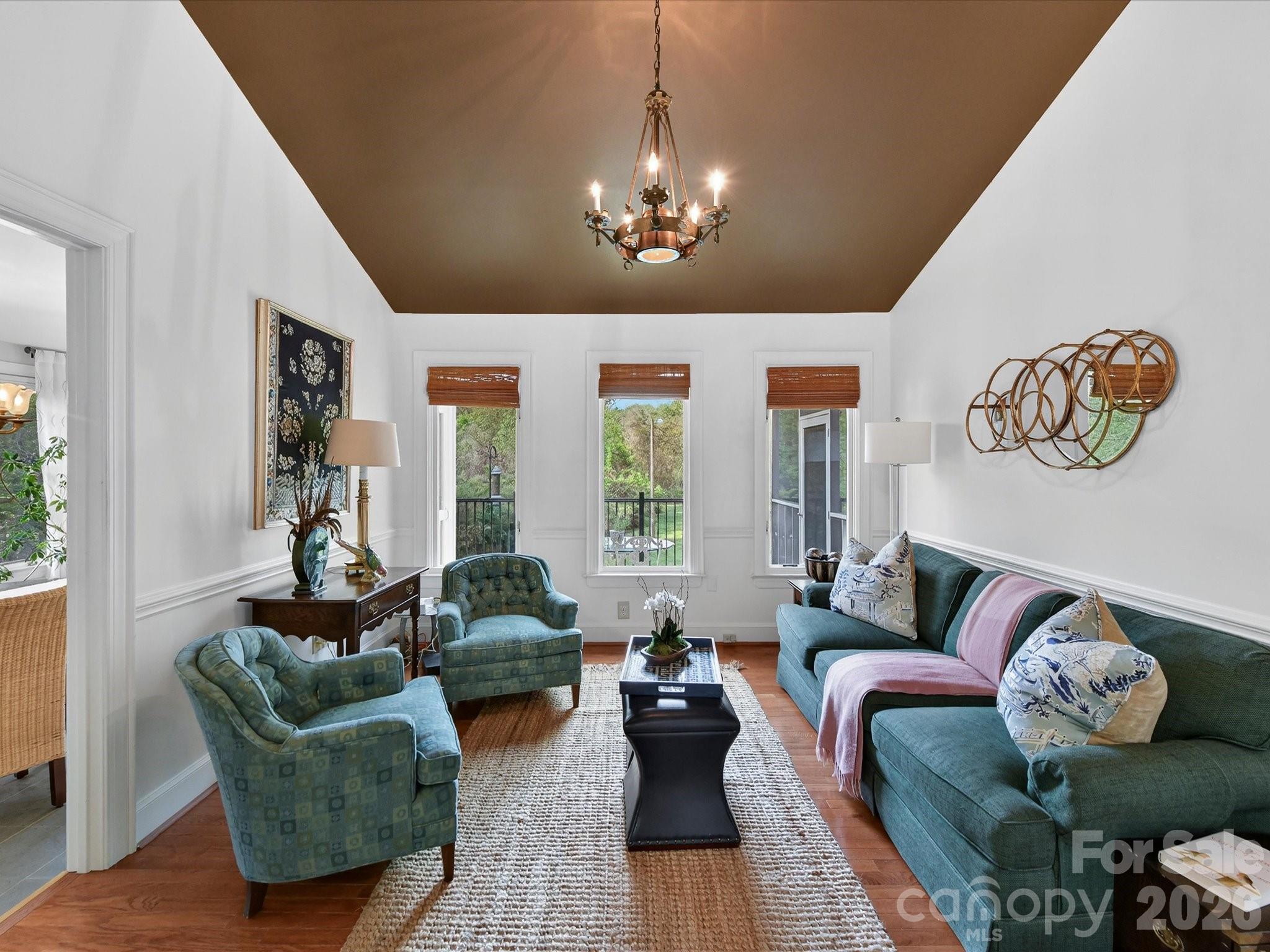 1847 Meadowood Lane — Charlotte