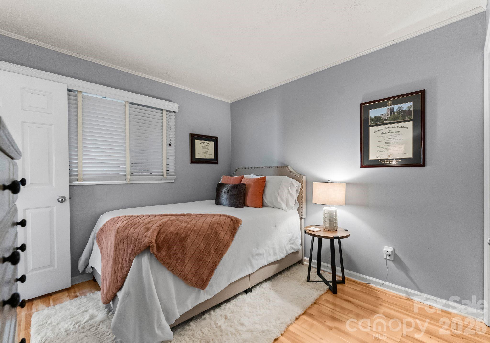 1109 E Morehead Street #16 — Charlotte