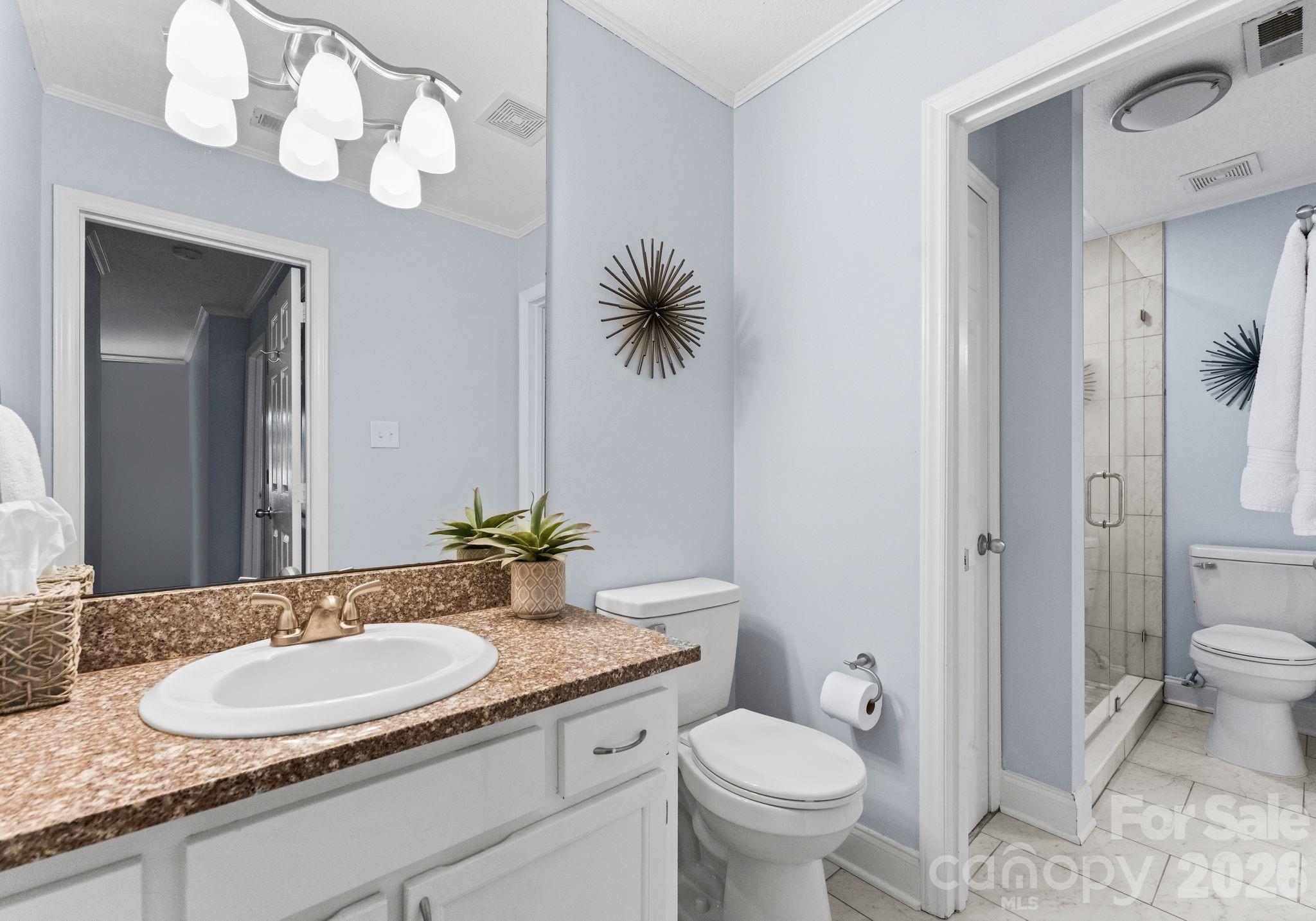 1109 E Morehead Street #16 — Charlotte