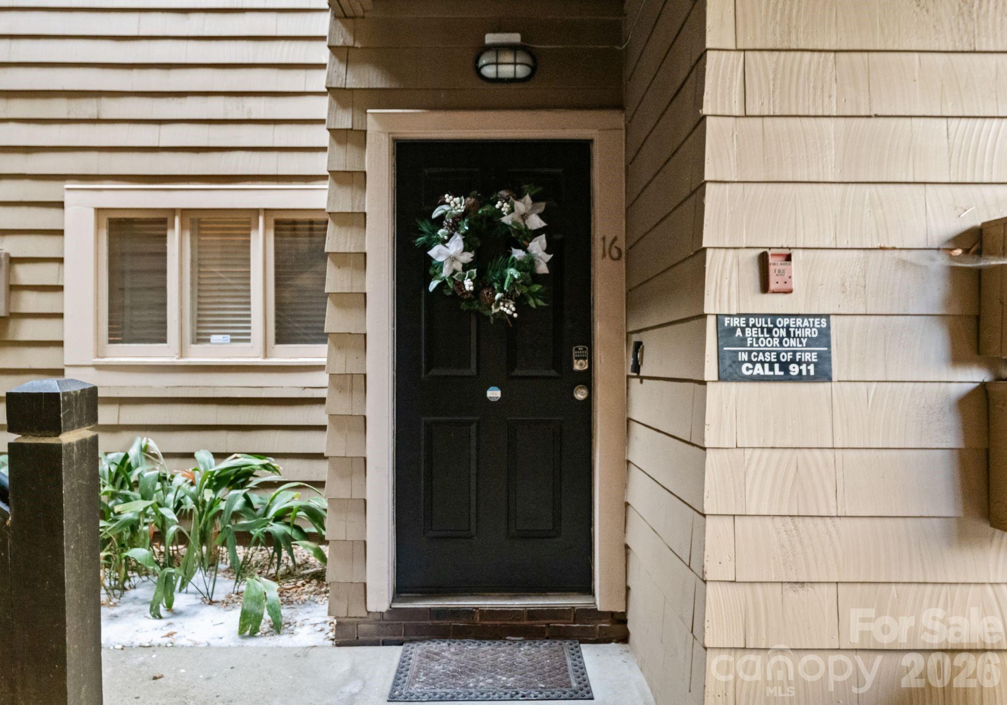 1109 E Morehead Street #16 — Charlotte