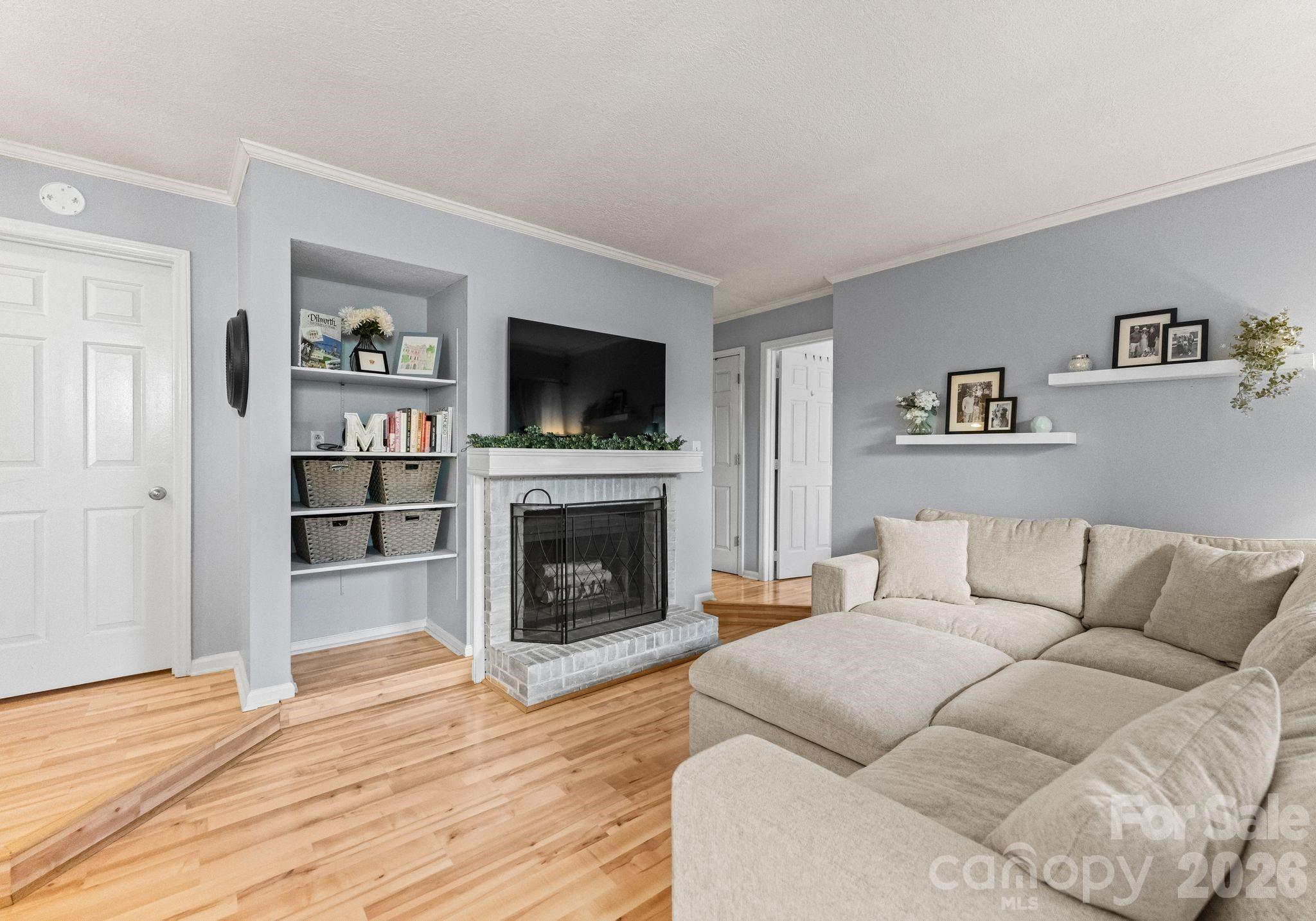 1109 E Morehead Street #16 — Charlotte