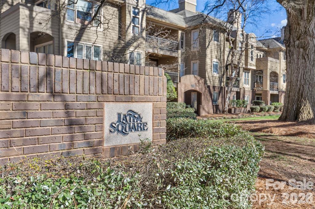 1109 E Morehead Street #16 — Charlotte