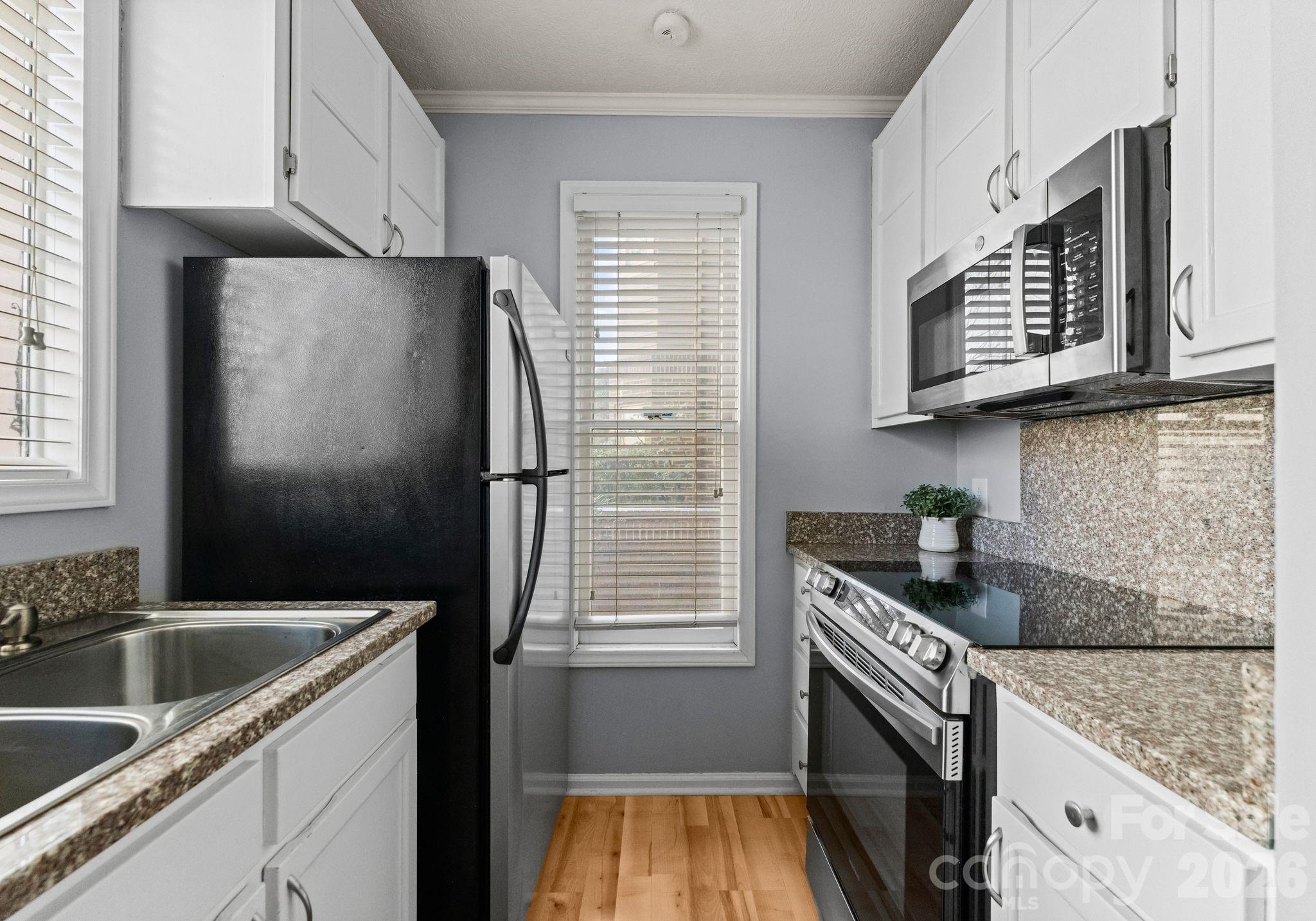 1109 E Morehead Street #16 — Charlotte