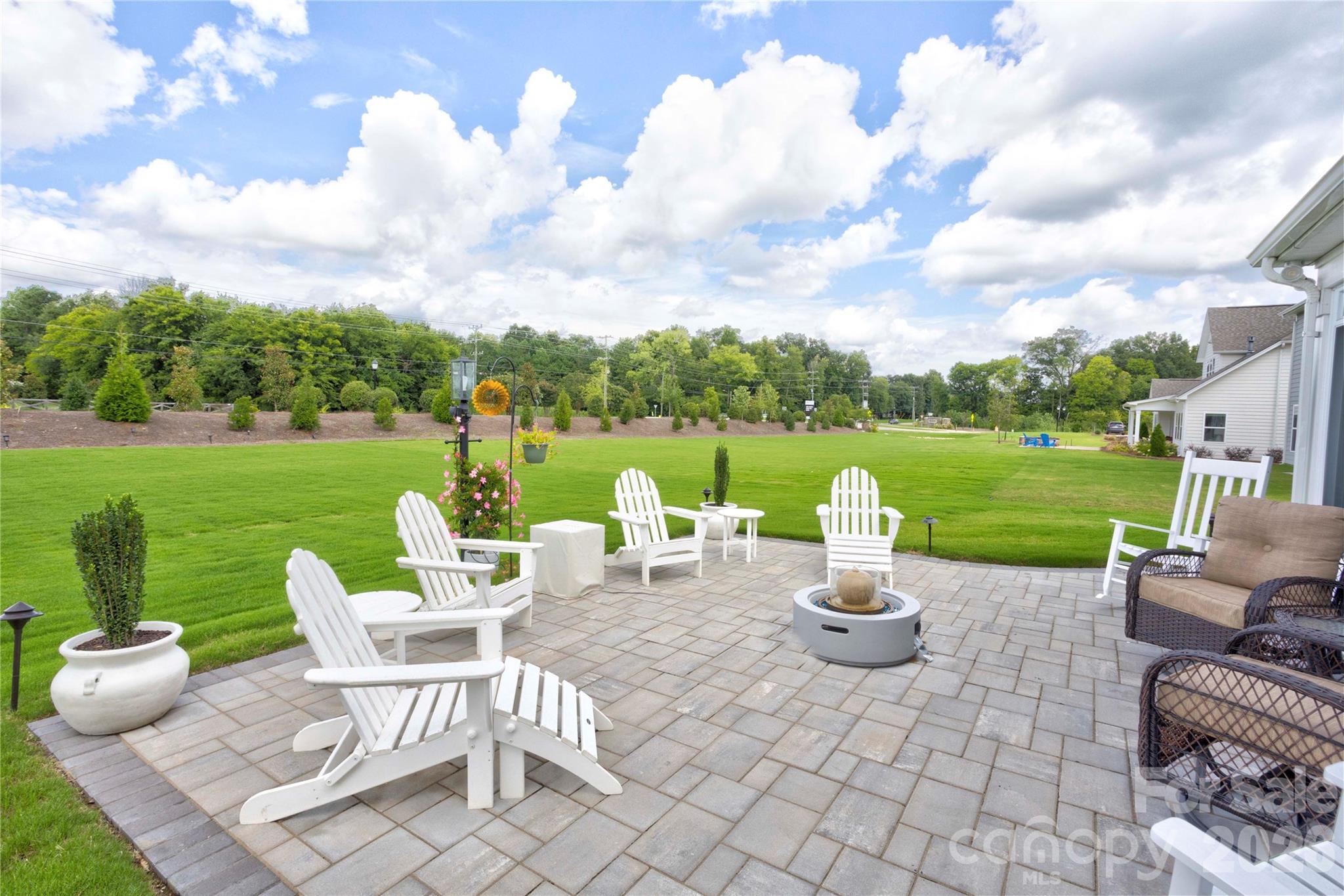 3826 Dahlia Drive — Harrisburg