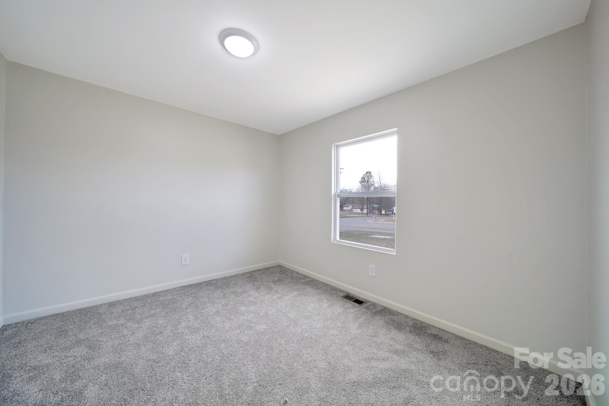 328 Old Concord Road — Salisbury