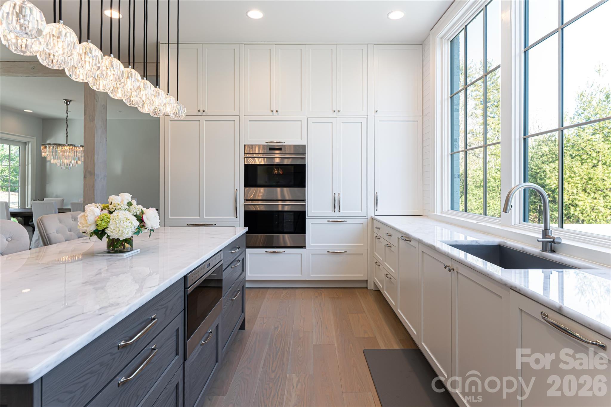 93 Mirehouse Run — Asheville