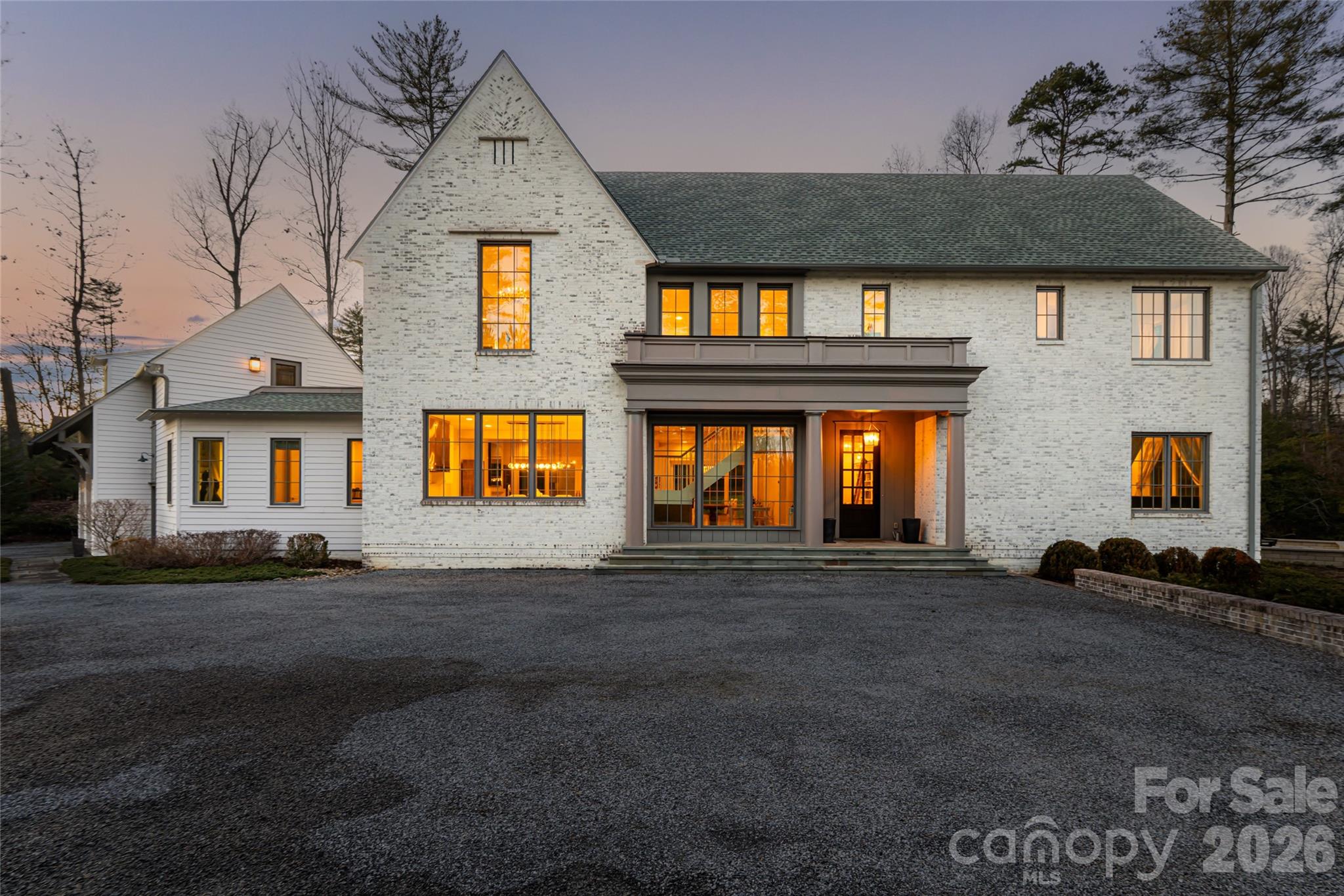 93 Mirehouse Run — Asheville