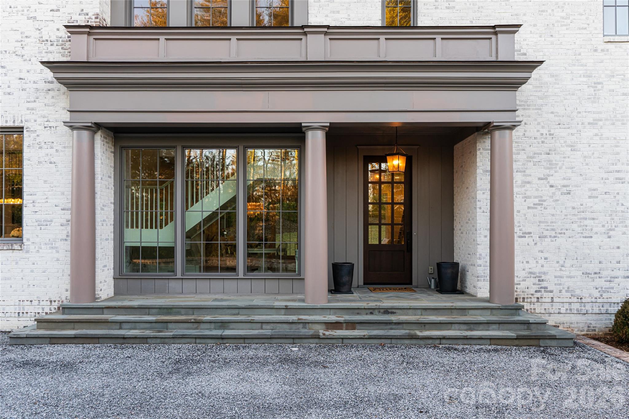 93 Mirehouse Run — Asheville