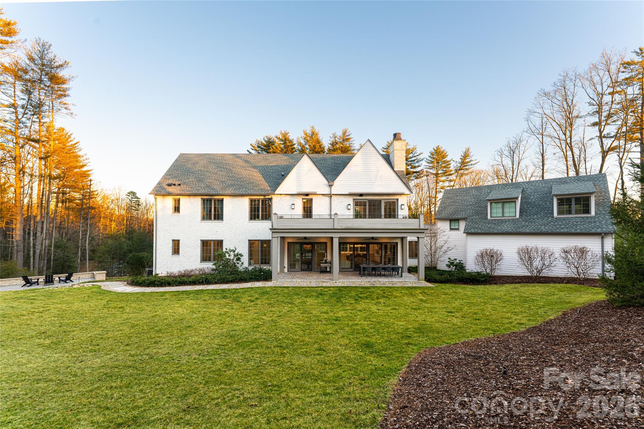 93 Mirehouse Run — Asheville